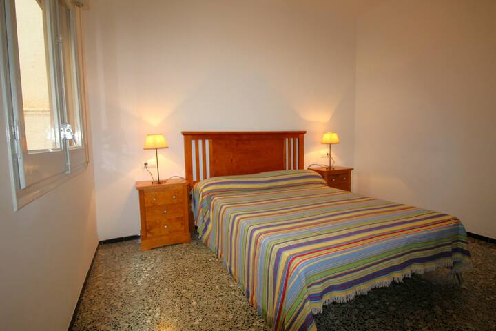 s. elcano 1-e – bright apartment, just 100 meters gallery image 4