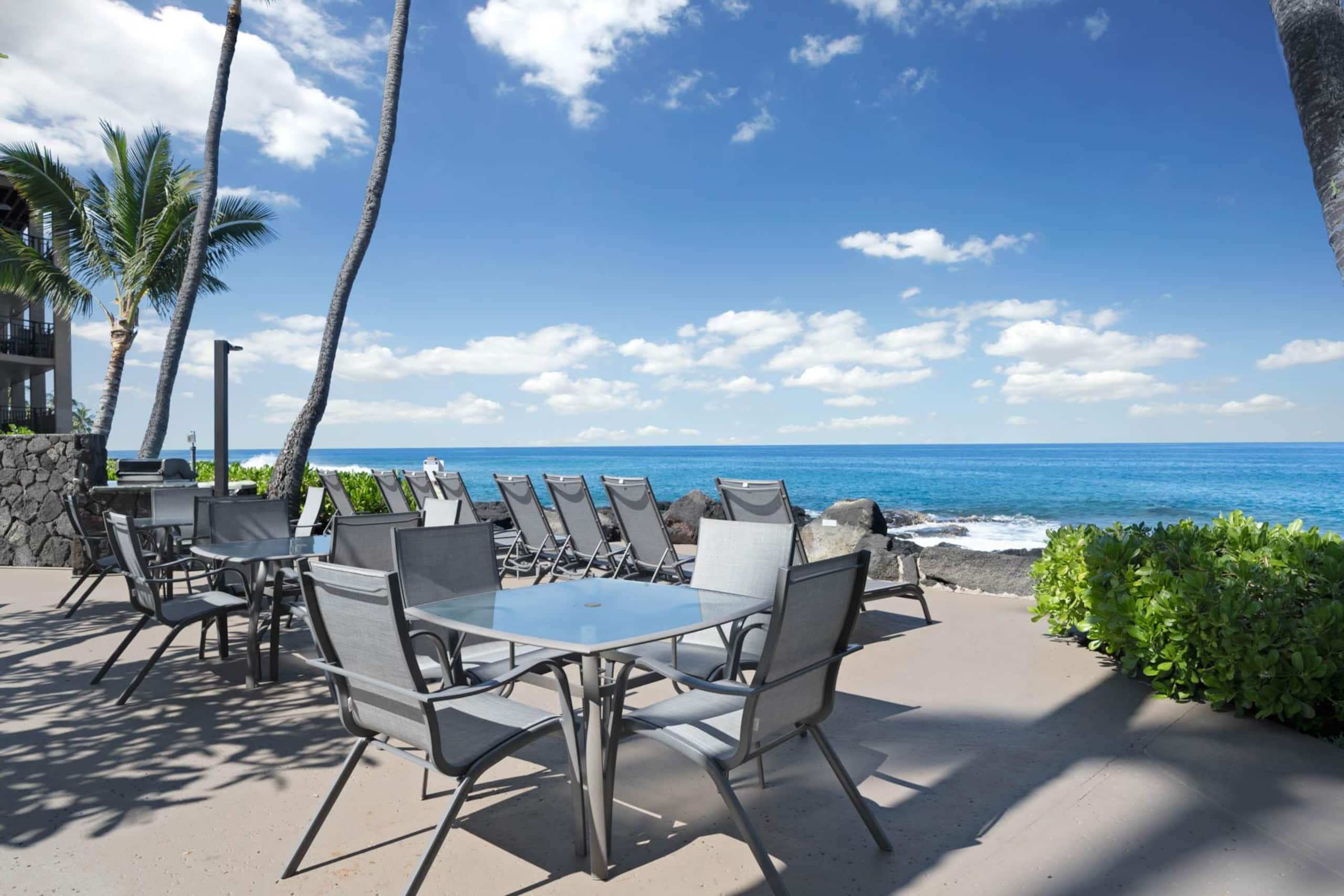 Condo in Kailua-Kona · ★4.94 · 2 bedrooms · 3 beds · 2 baths - Image 30