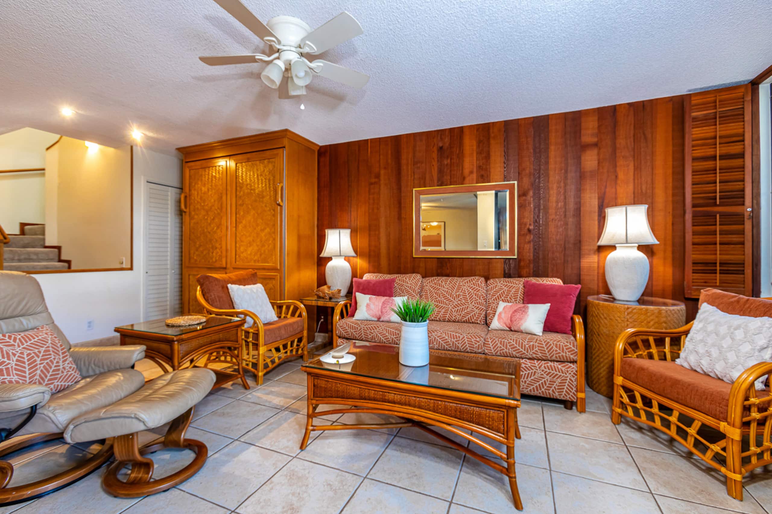 Townhouse in Kihei · ★4.28 · 2 bedrooms · 5 beds · 2.5 baths - Image 4