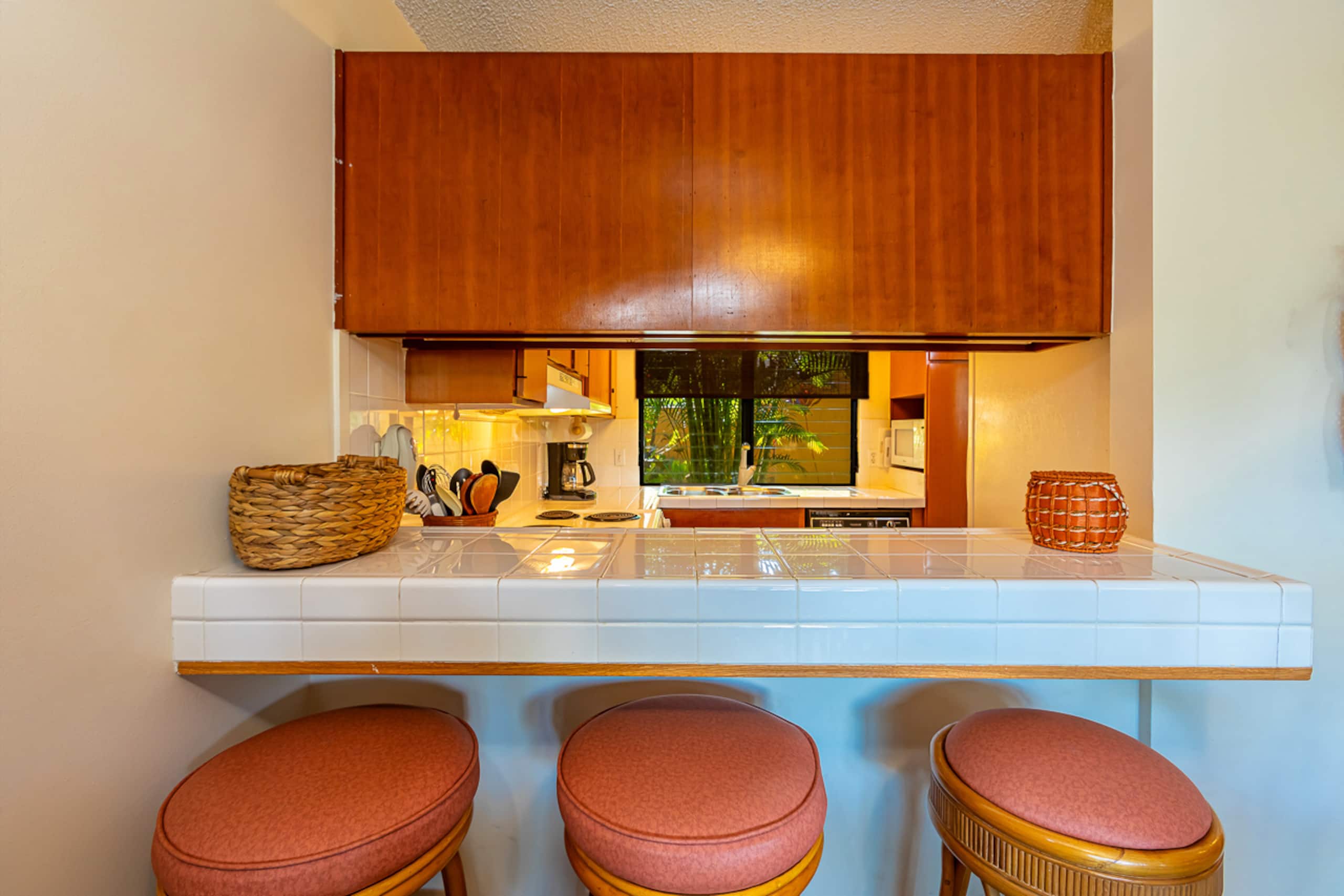 Townhouse in Kihei · ★4.28 · 2 bedrooms · 5 beds · 2.5 baths - Image 9
