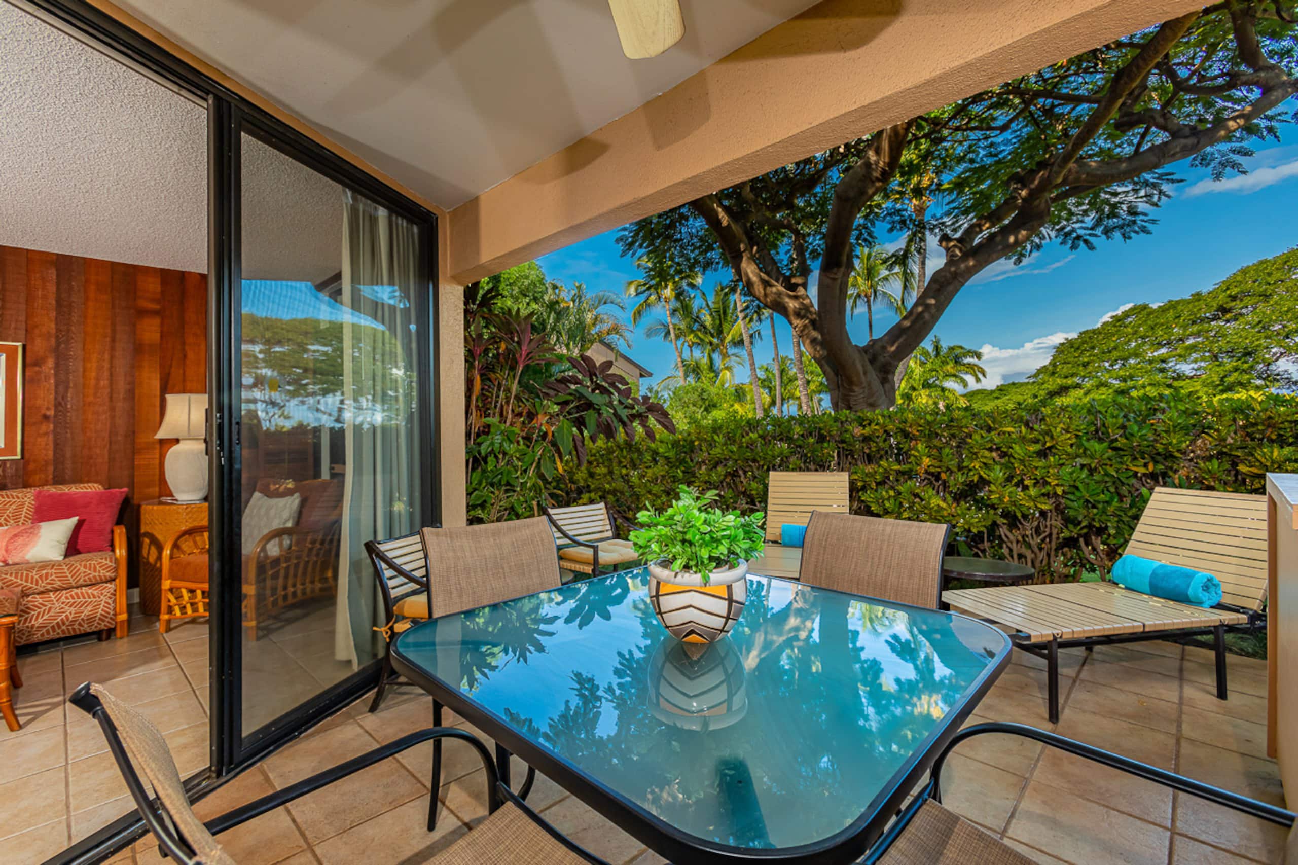 Townhouse in Kihei · ★4.28 · 2 bedrooms · 5 beds · 2.5 baths - Image 2