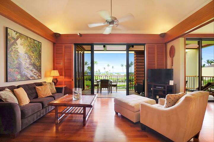 Top Floor Mauna Lani Terrace, Superb Ocean Views! gallery image 3