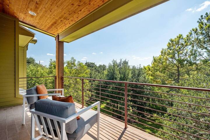 Casita Grove-2 Lakeside Homes w/Casita & Boat Lift