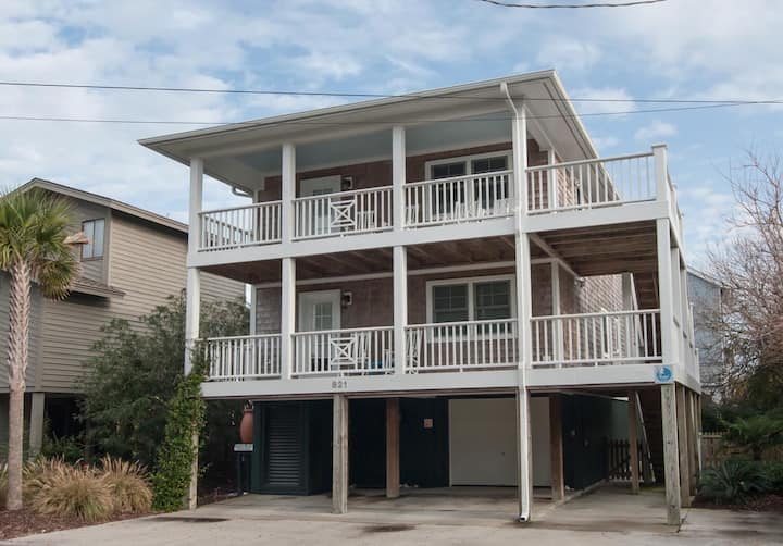 Casa Ben Progettata E Accattivante A Solo 1 Isolato Sia Dall'oceano Che Dal Suono! - Wrightsville Beach, NC