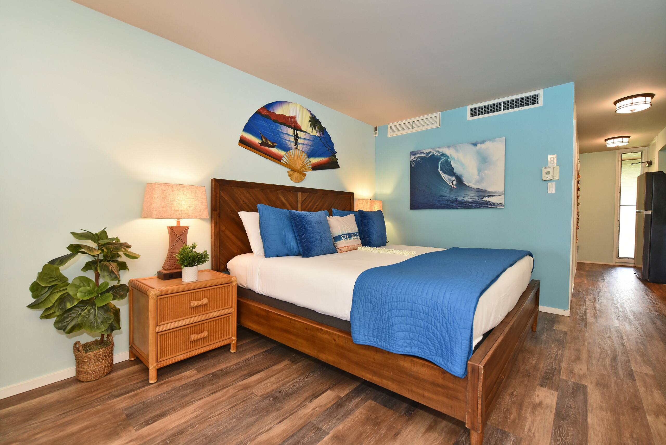 Condo in Lahaina · ★4.77 · 1 bedroom · 2 beds · 1 bath - Image 16