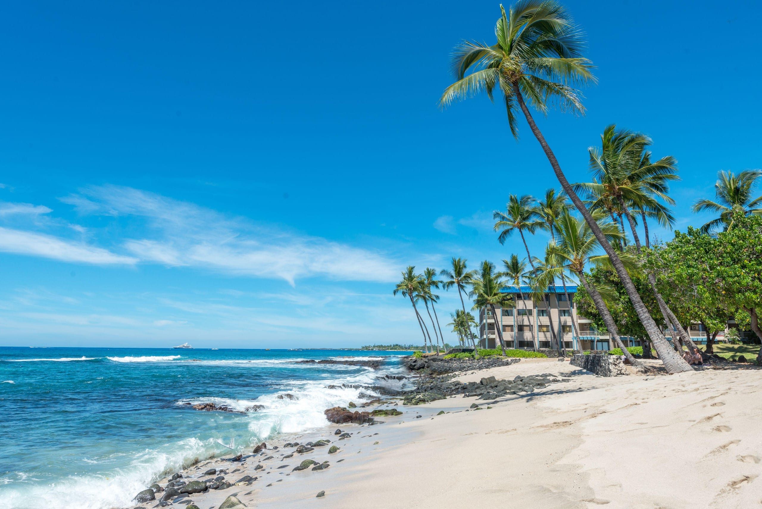 Condo in Kailua-Kona · ★4.87 · 2 bedrooms · 4 beds · 3 private baths - Image 26