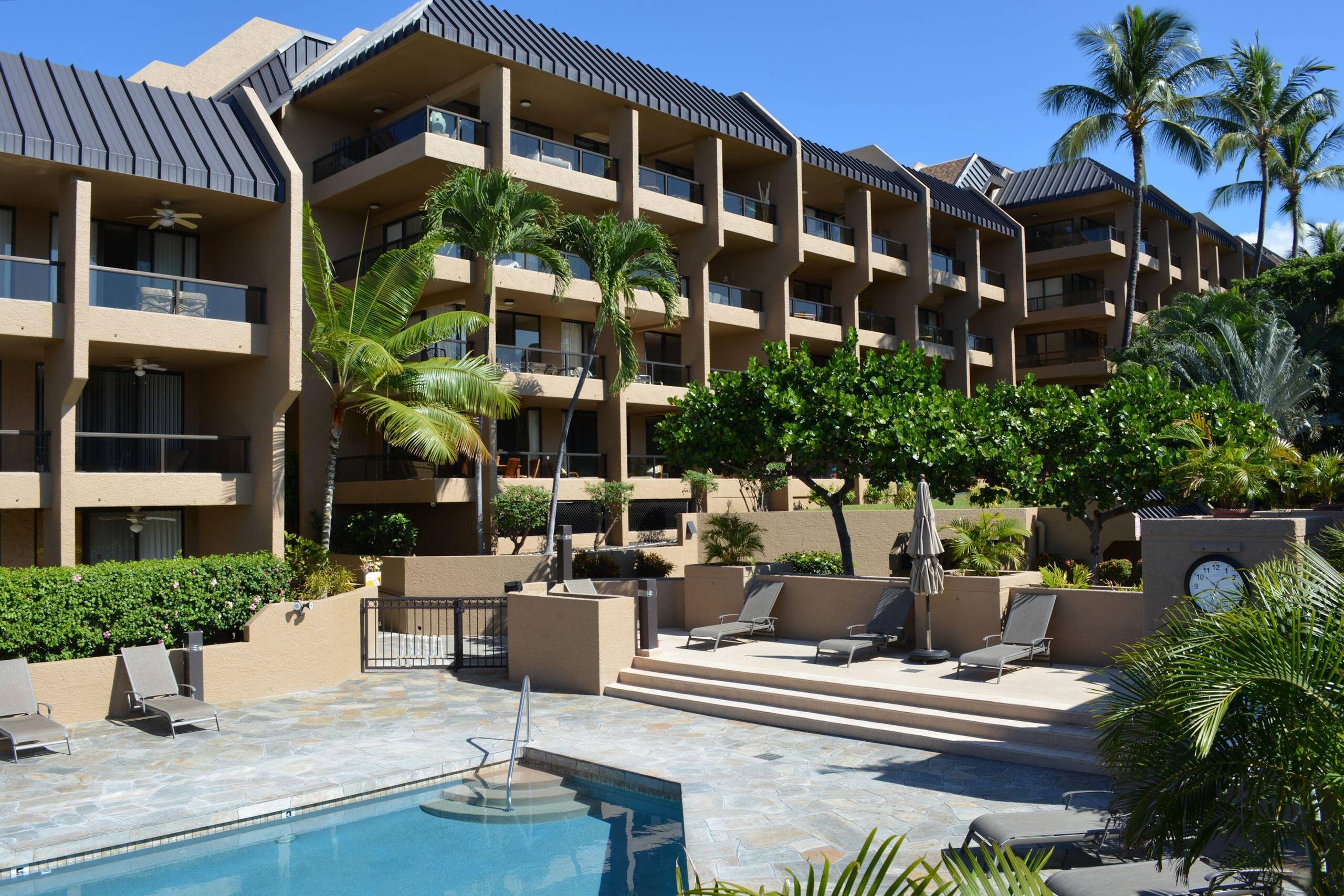 Condo in Kailua-Kona · ★4.87 · 2 bedrooms · 4 beds · 3 private baths - Image 23
