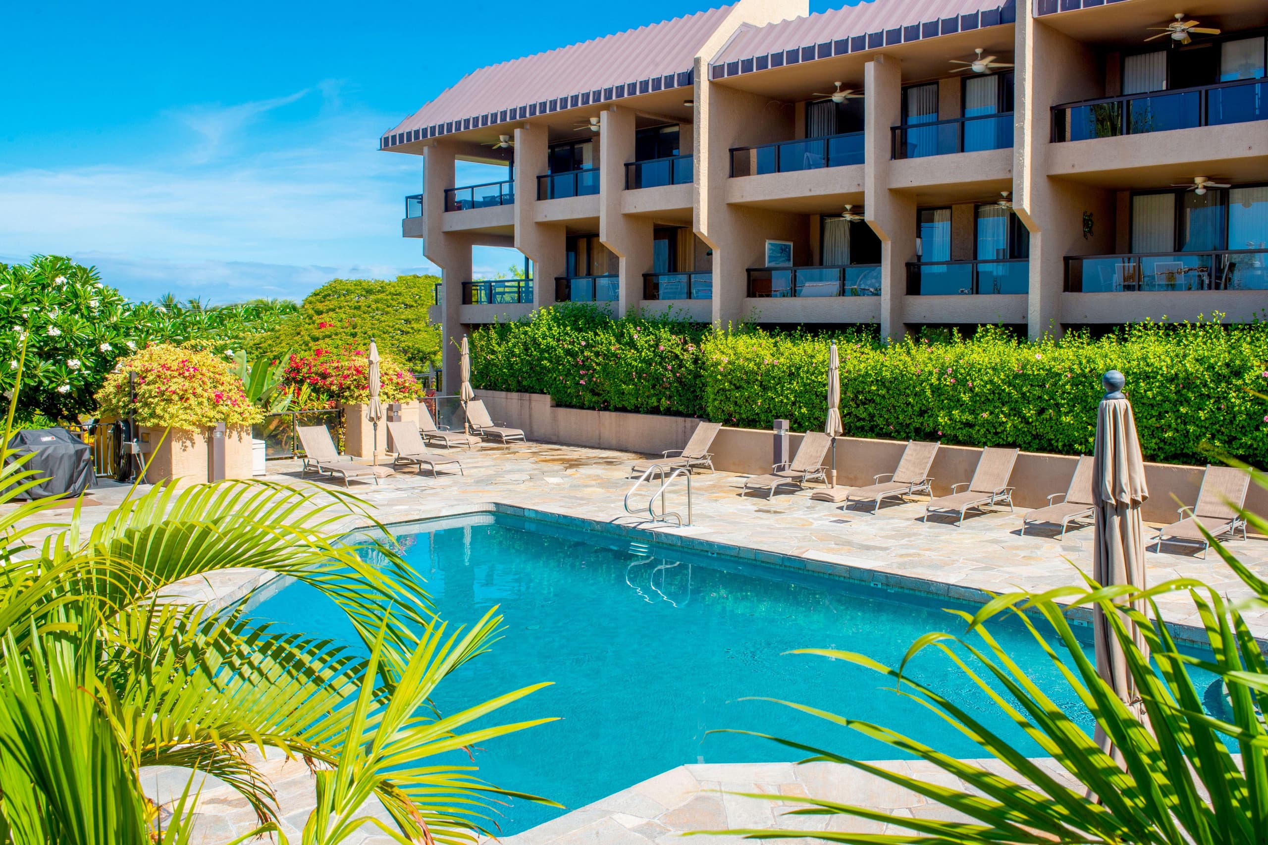 Condo in Kailua-Kona · ★4.87 · 2 bedrooms · 4 beds · 3 private baths - Image 19
