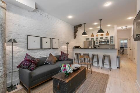 Exquisite Old City Charm | A+ Location | Sleeps 4