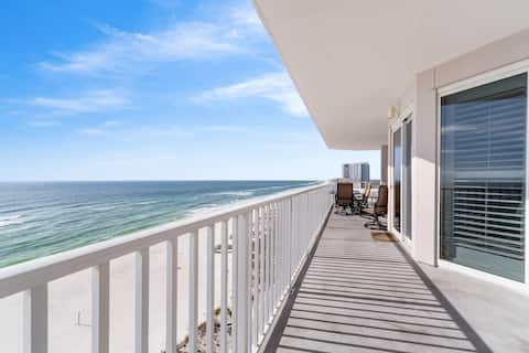Windemere 708 | Corner Unit | Gorgeous Beach View!