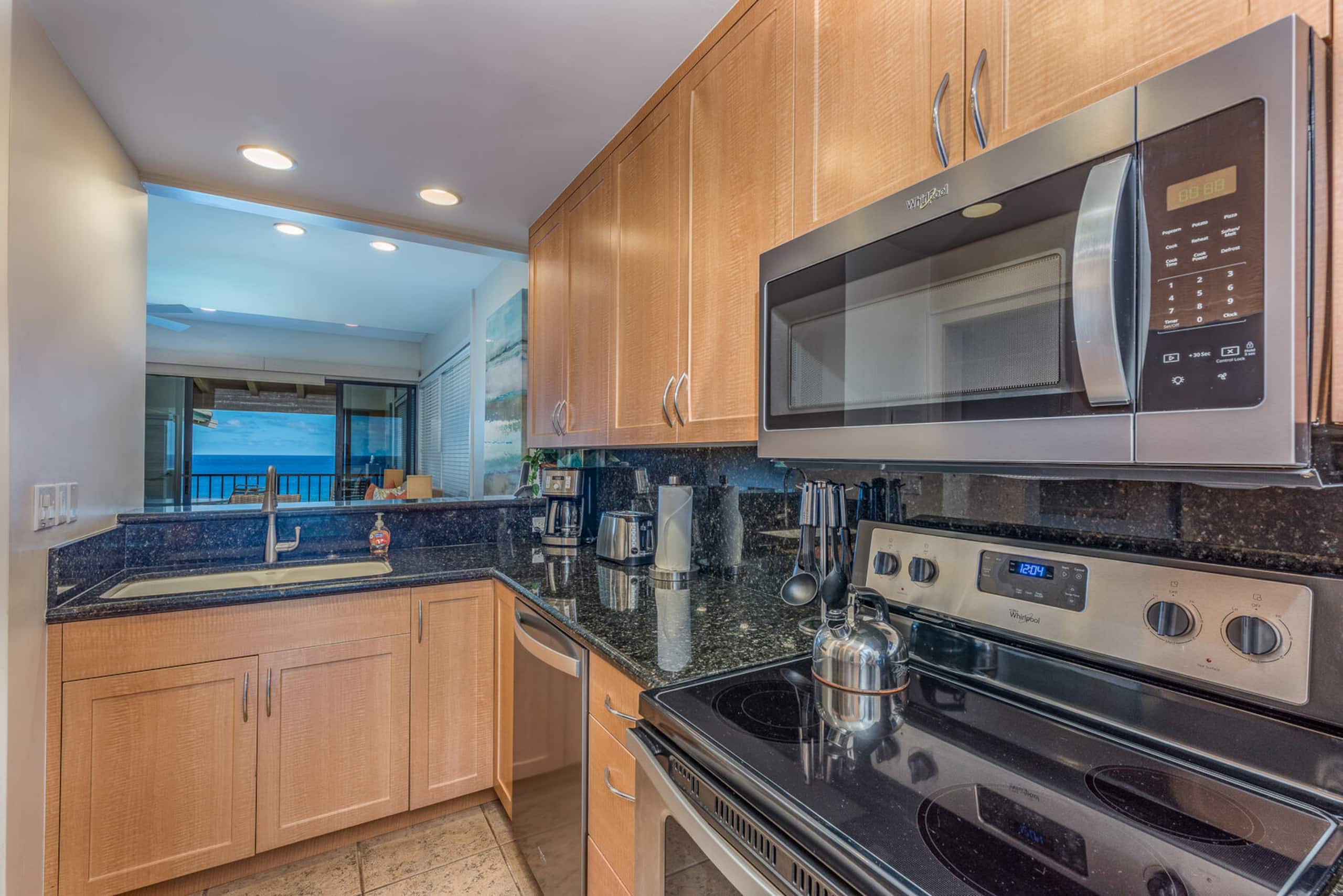 Condo in Kapalua · ★5.0 · 1 bedroom · 2 beds · 1.5 baths - Image 16