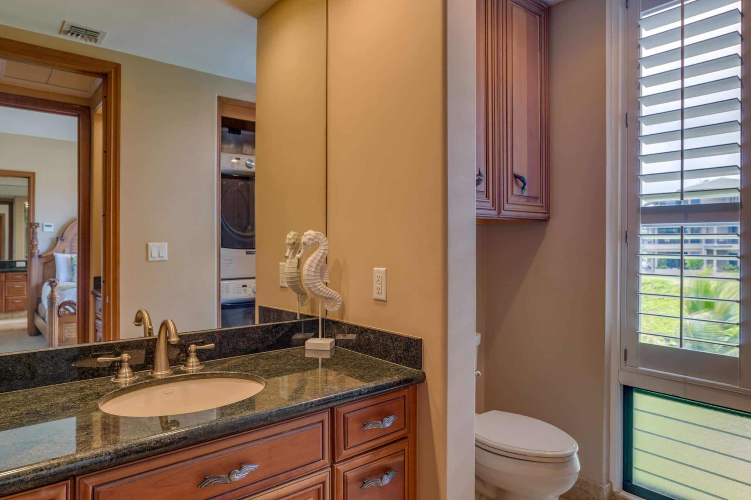 Condo in Lahaina · ★4.88 · 2 bedrooms · 4 beds · 2.5 baths - Image 31