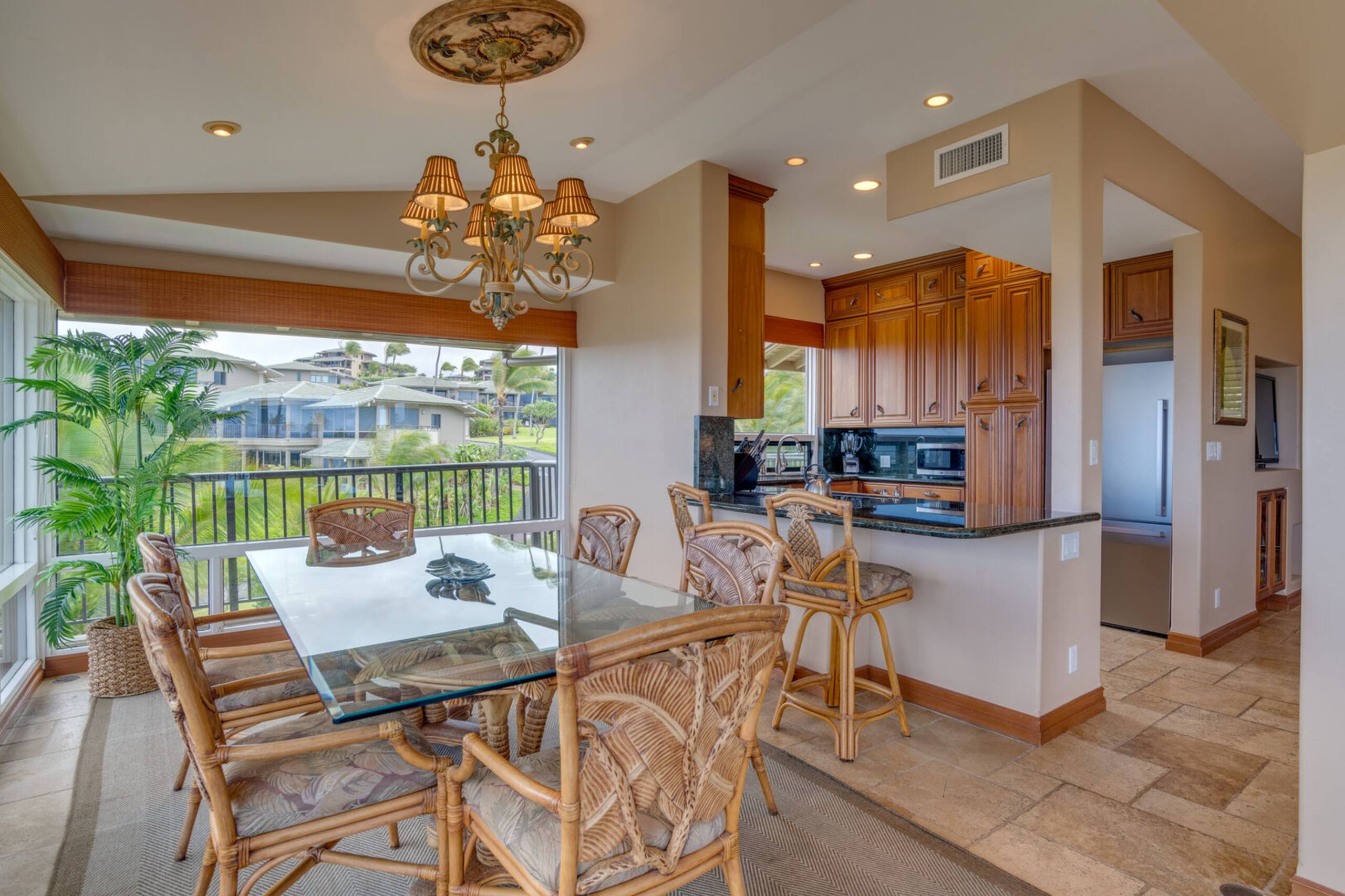 Condo in Lahaina · ★4.88 · 2 bedrooms · 4 beds · 2.5 baths - Image 6
