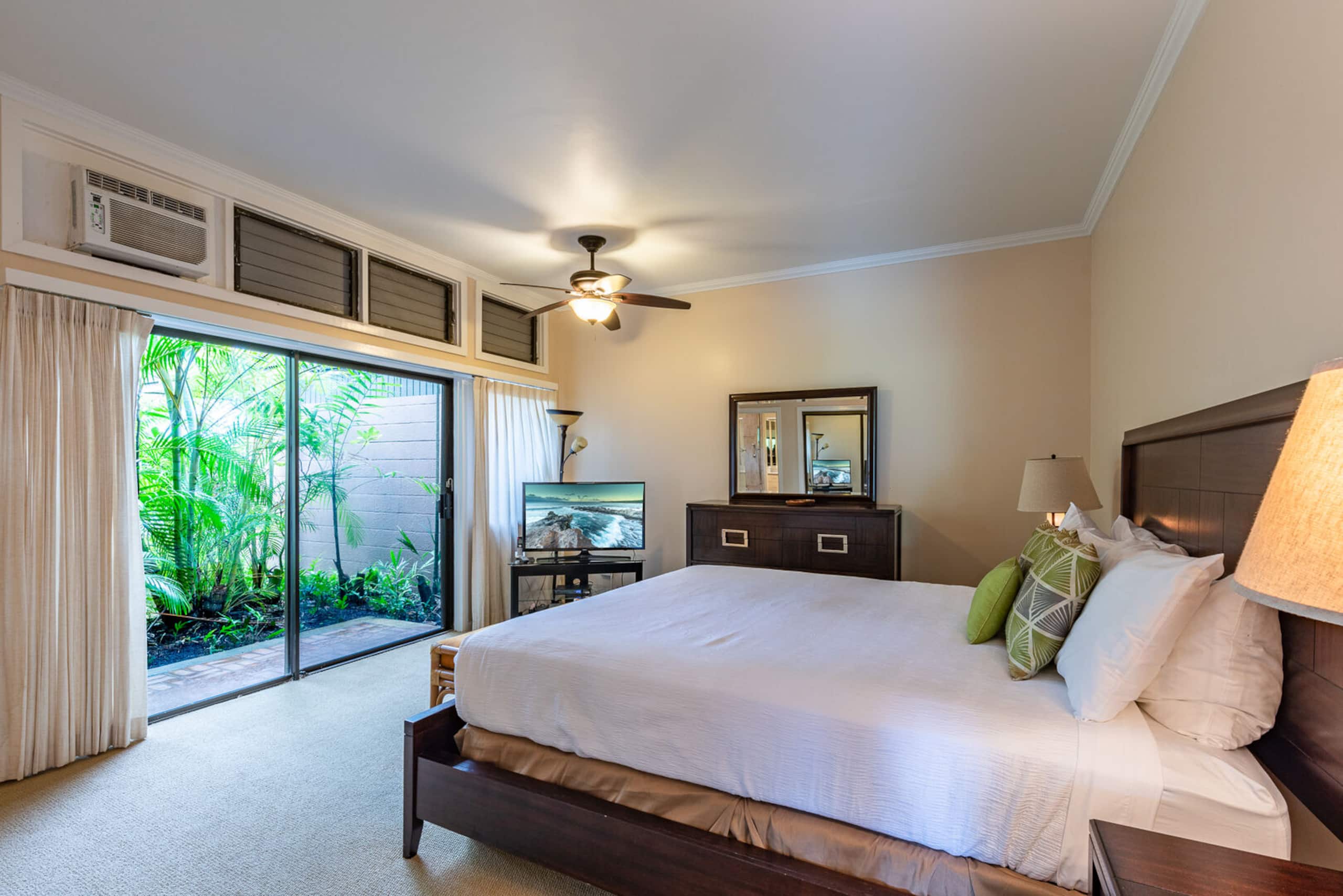 Condo in Kapalua · ★4.88 · 1 bedroom · 2 beds · 2 baths - Image 21