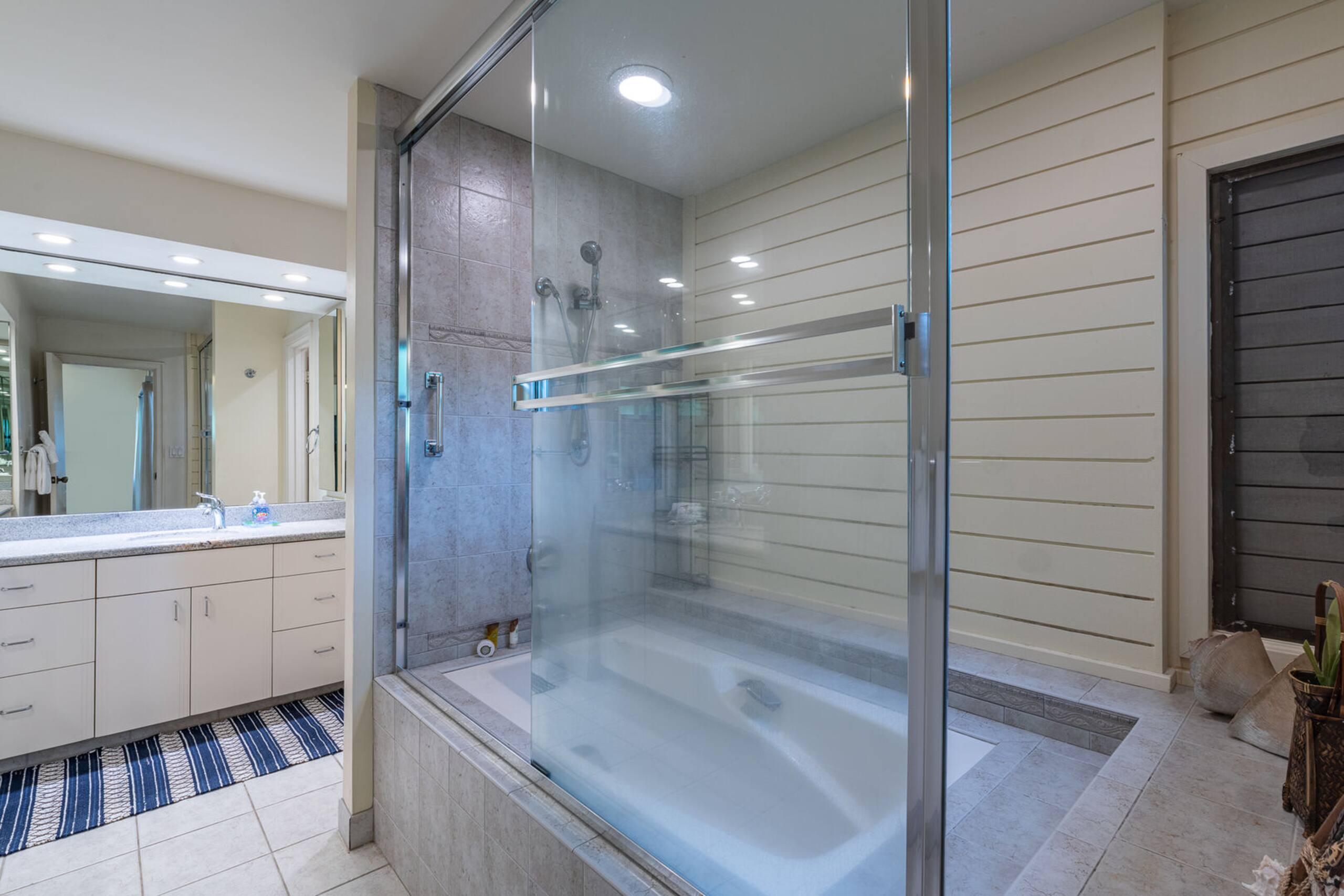 Condo in Kapalua · ★4.88 · 1 bedroom · 2 beds · 2 baths - Image 26