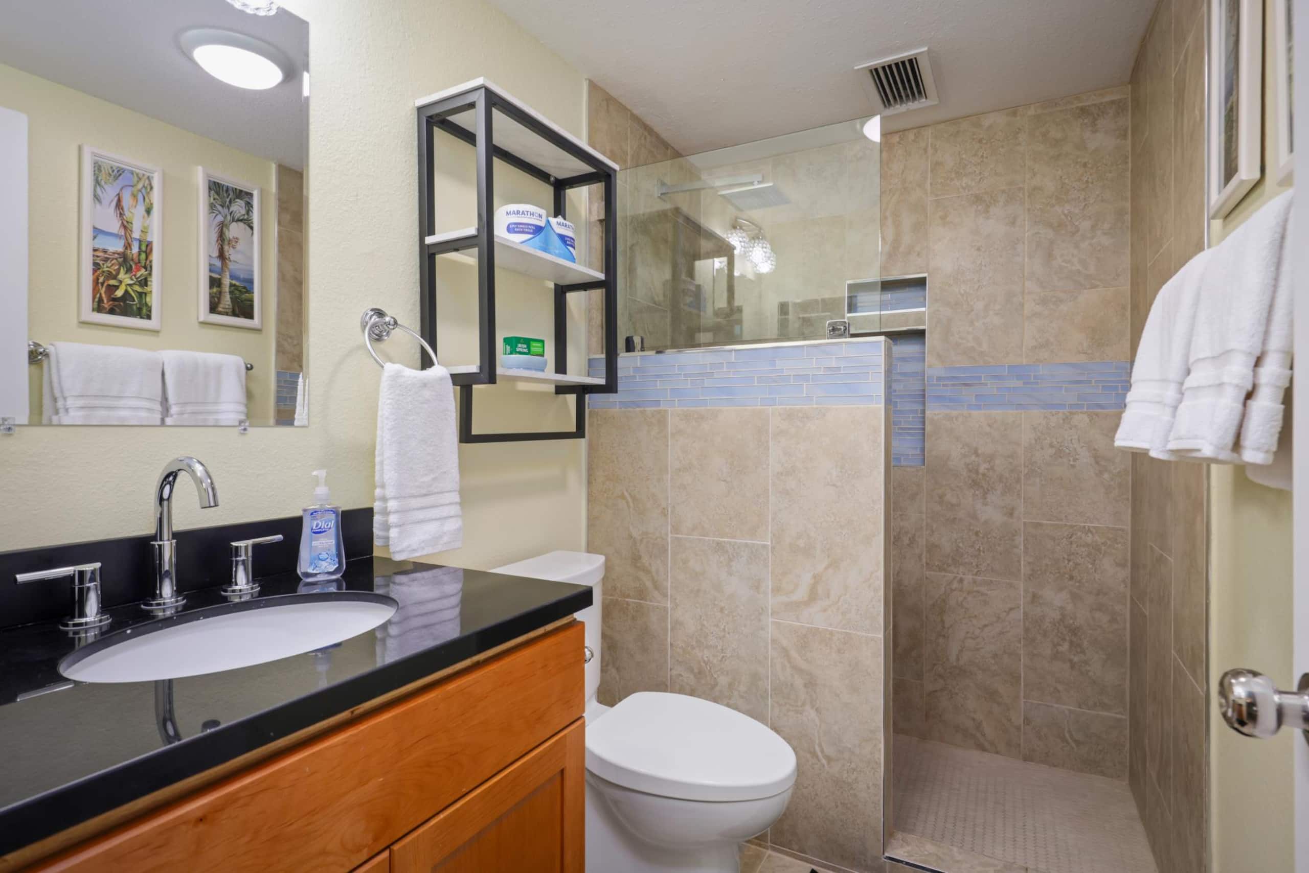 Condo in Kailua-Kona · ★5.0 · 2 bedrooms · 3 beds · No bathroom - Image 13