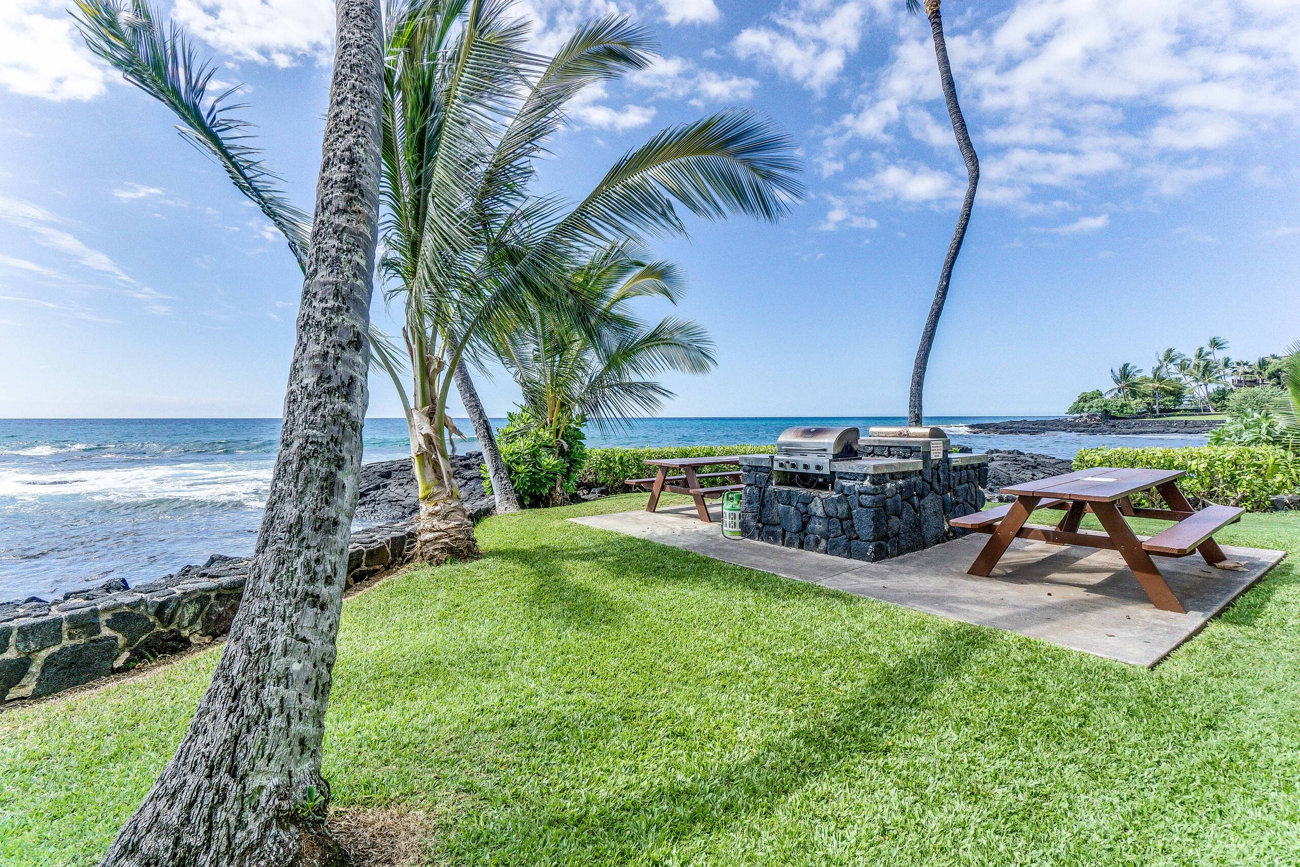 Condo in Kailua-Kona · ★4.17 · 2 bedrooms · 2 beds · 1.5 baths - Image 19