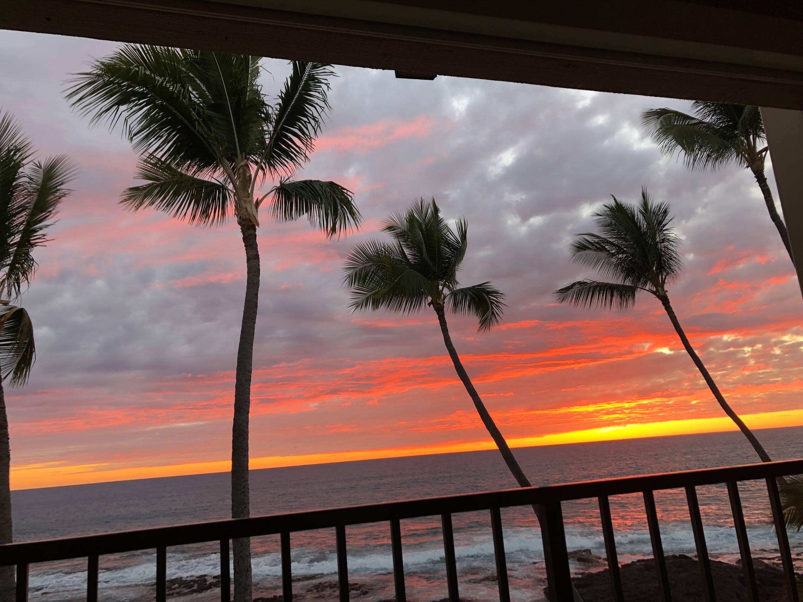 Condo in Kailua-Kona · ★4.17 · 2 bedrooms · 2 beds · 1.5 baths - Image 1