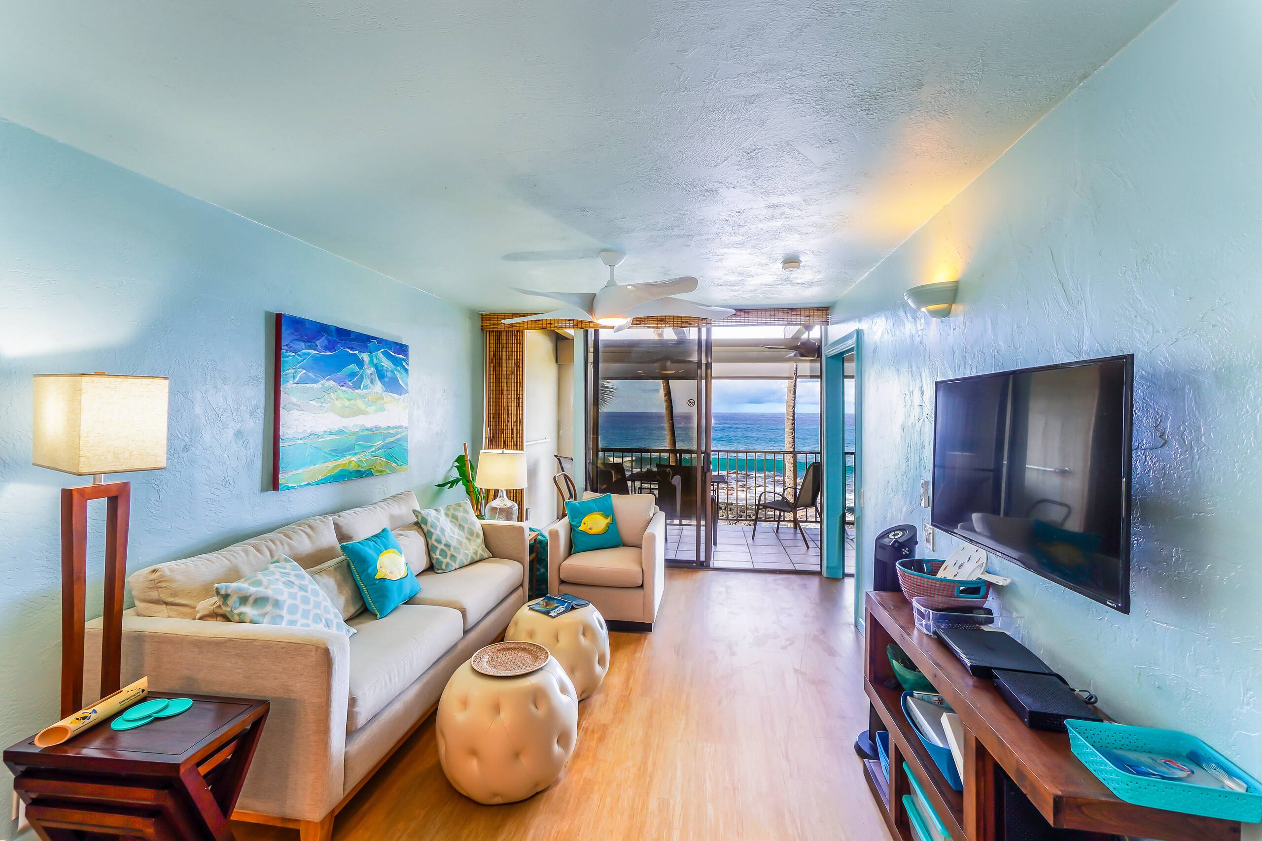 Condo in Kailua-Kona · ★4.17 · 2 bedrooms · 2 beds · 1.5 baths - Image 7