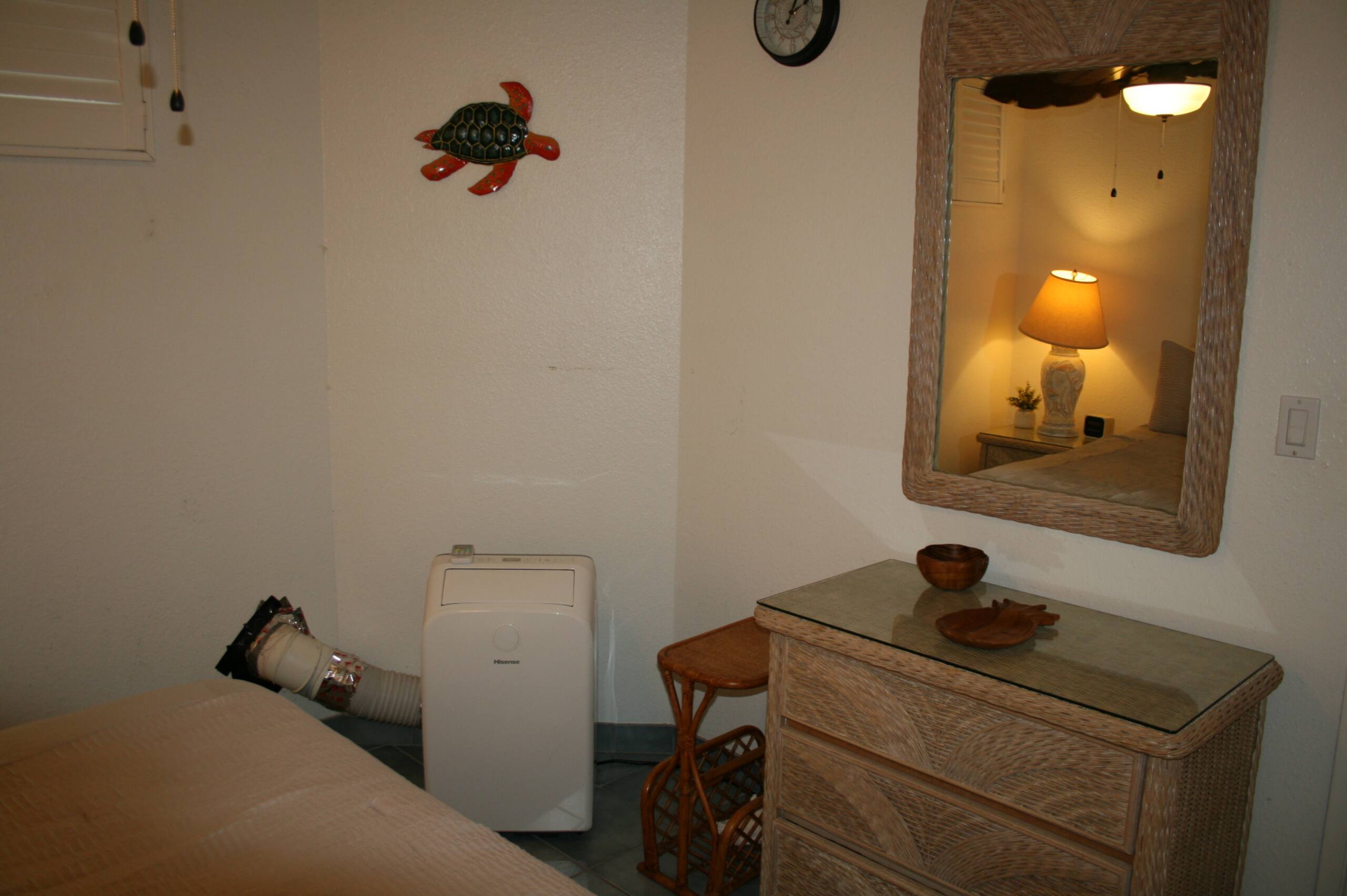 Condo in Kailua-Kona · ★4.75 · 1 bedroom · 2 beds · No bathroom - Image 11
