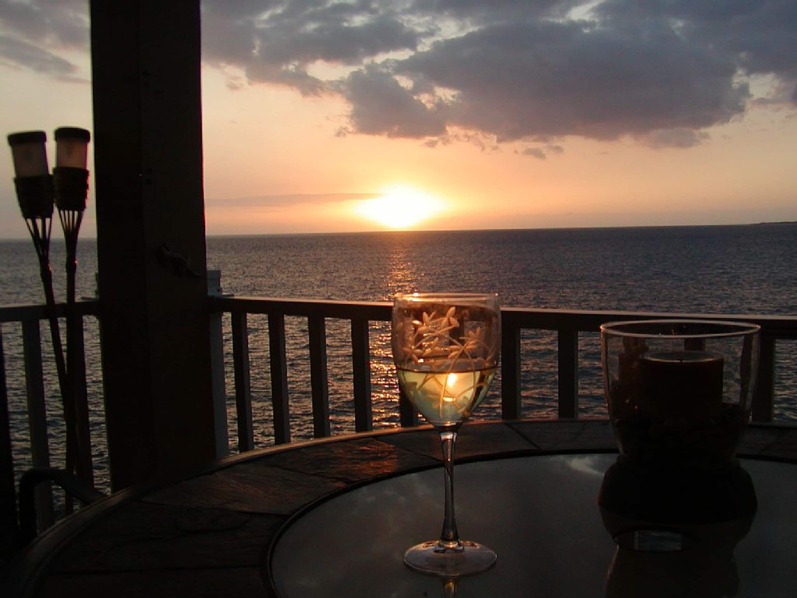 Condo in Kailua-Kona · ★4.75 · 1 bedroom · 2 beds · No bathroom - Image 1