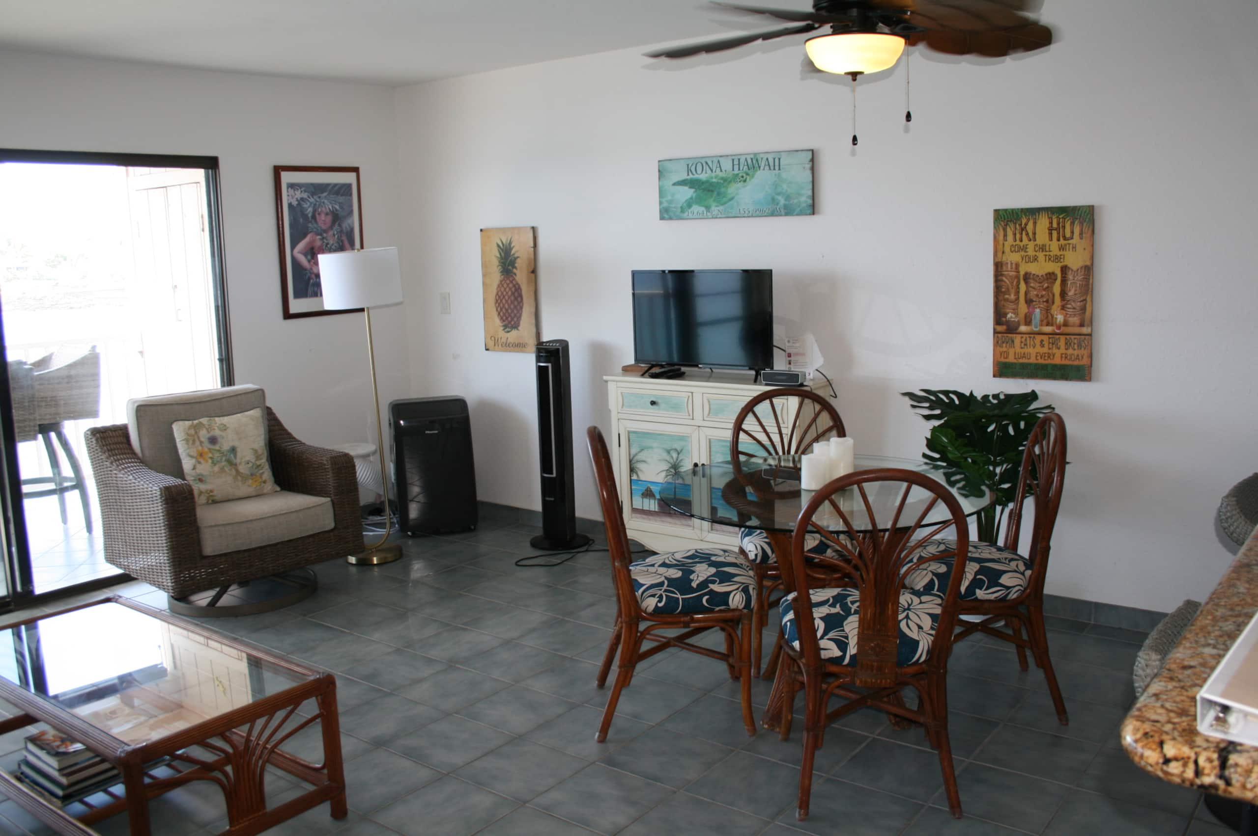Condo in Kailua-Kona · ★4.75 · 1 bedroom · 2 beds · No bathroom - Image 4