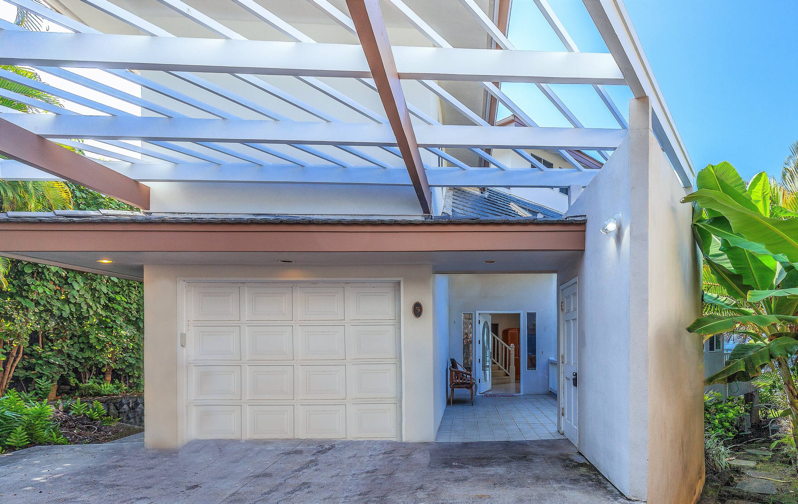 Home in Kailua-Kona · ★5.0 · 3 bedrooms · 3 beds · Half-bath - Image 3