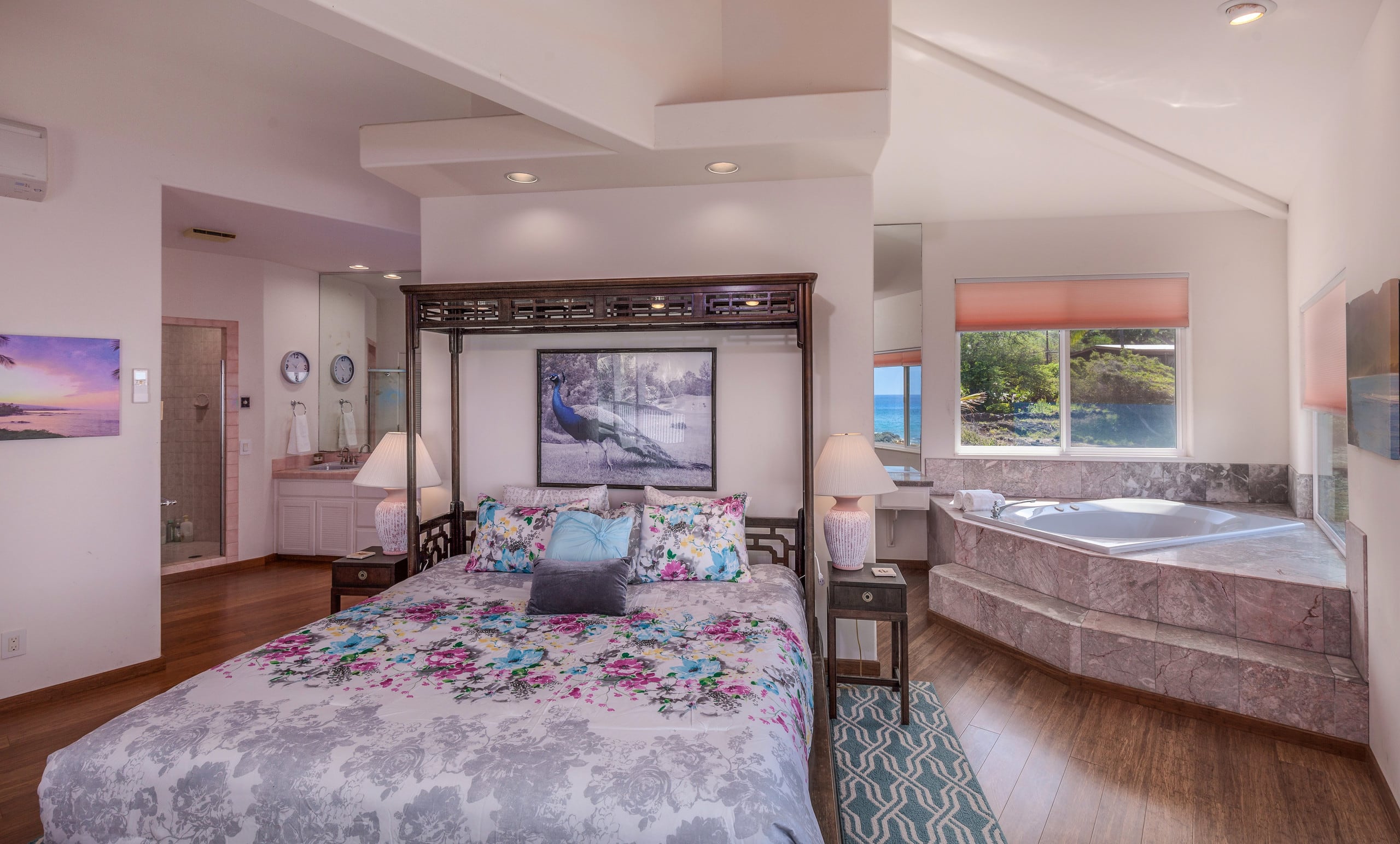 Home in Kailua-Kona · ★5.0 · 3 bedrooms · 3 beds · Half-bath - Image 12
