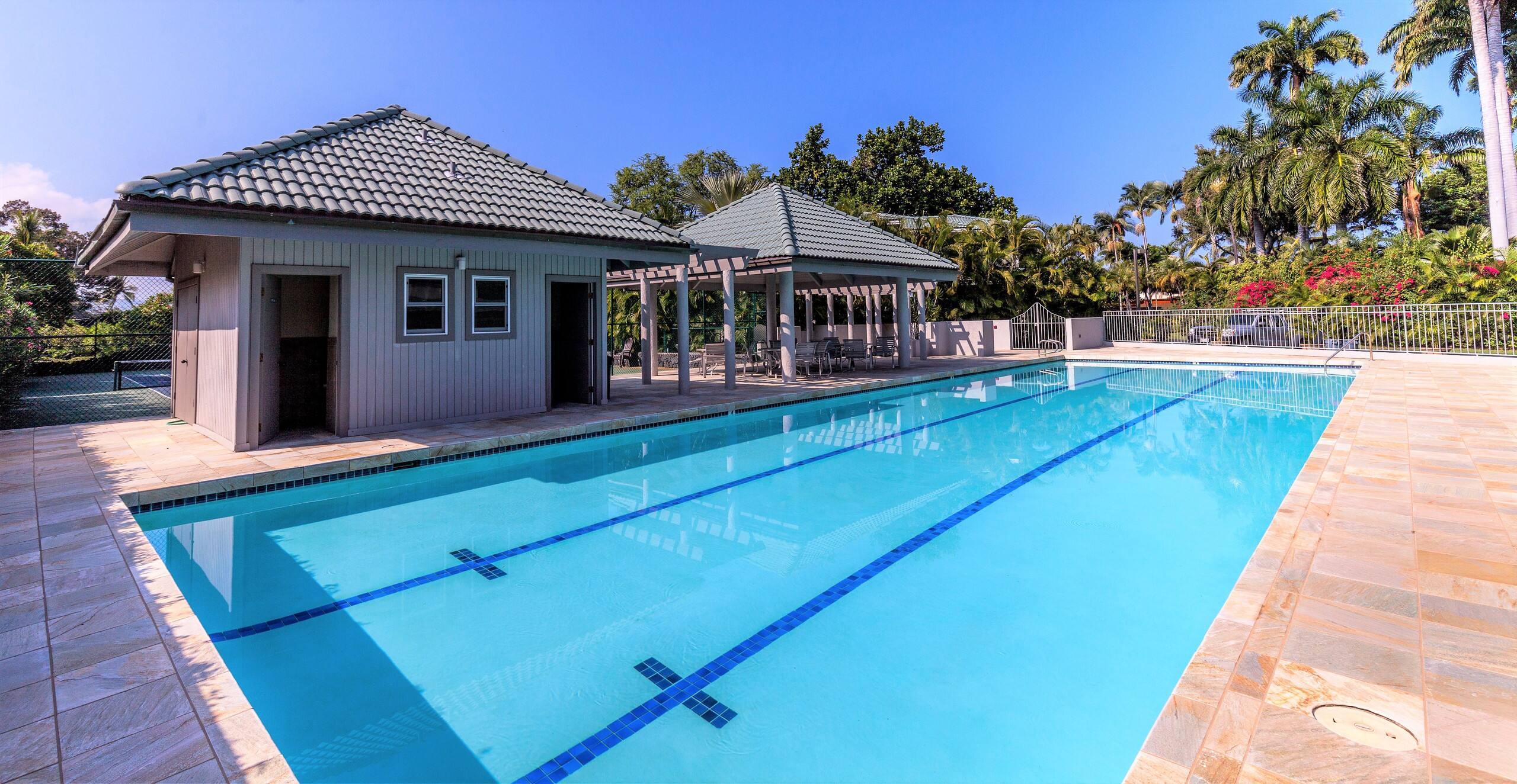 Home in Kailua-Kona · ★5.0 · 3 bedrooms · 3 beds · Half-bath - Image 23