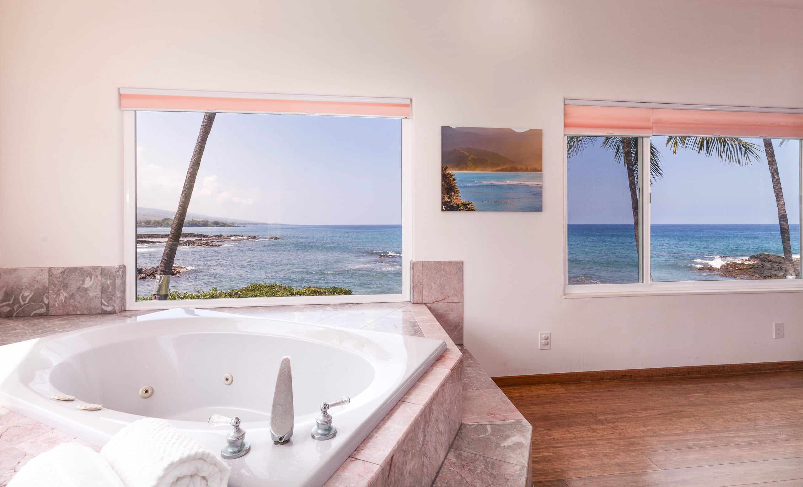 Home in Kailua-Kona · ★5.0 · 3 bedrooms · 3 beds · Half-bath - Image 13