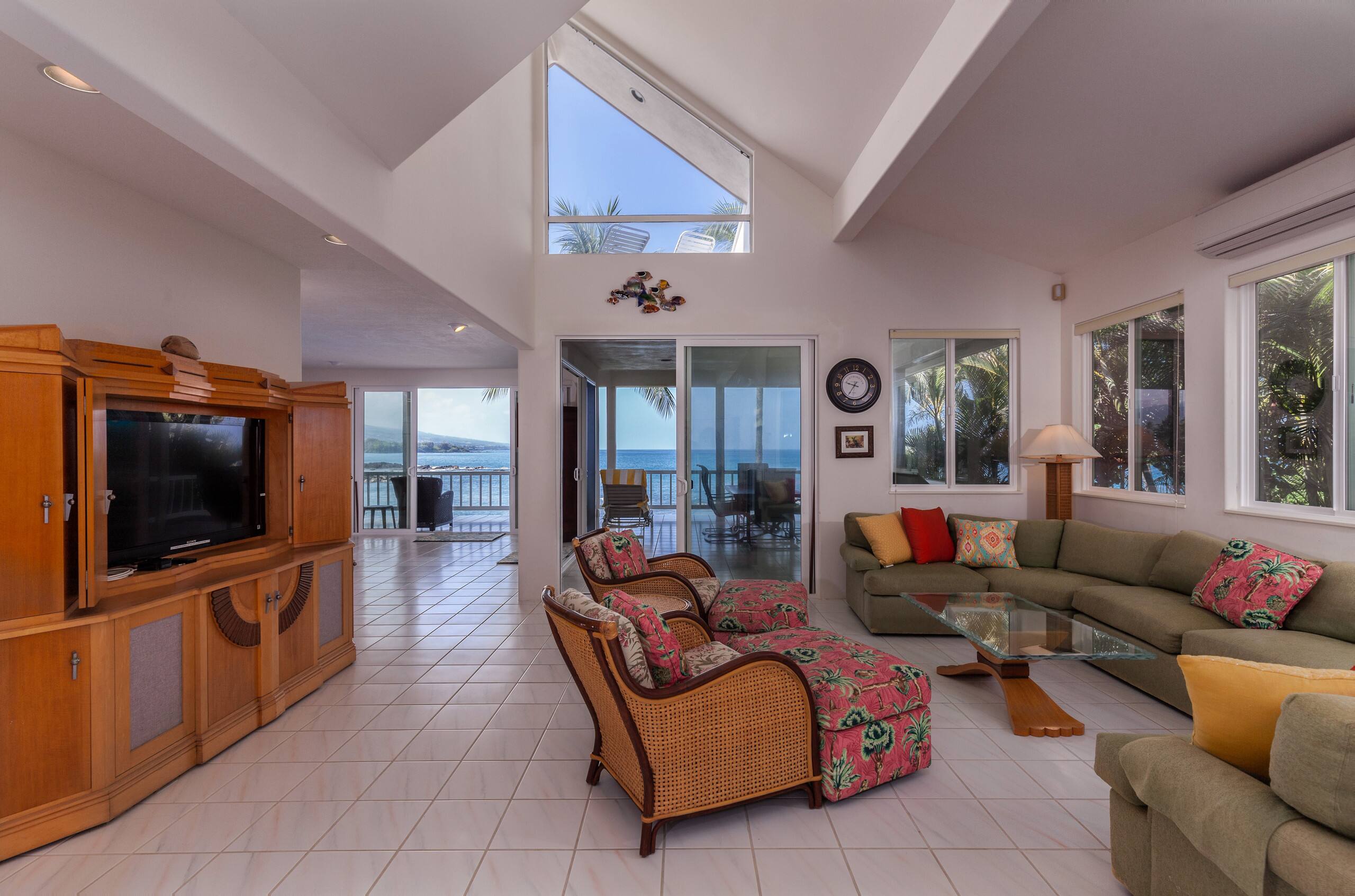 Home in Kailua-Kona · ★5.0 · 3 bedrooms · 3 beds · Half-bath - Image 6