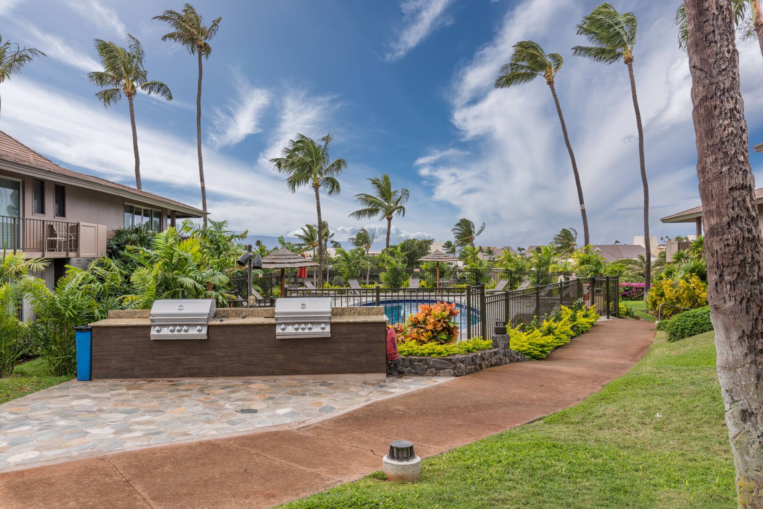 Condo in Lahaina · ★4.62 · 1 bedroom · 3 beds · 2 baths - Image 30
