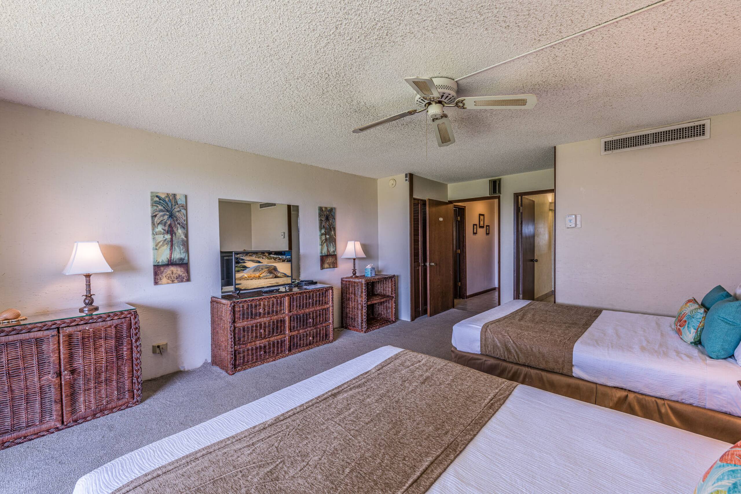 Condo in Lahaina · ★4.62 · 1 bedroom · 3 beds · 2 baths - Image 13