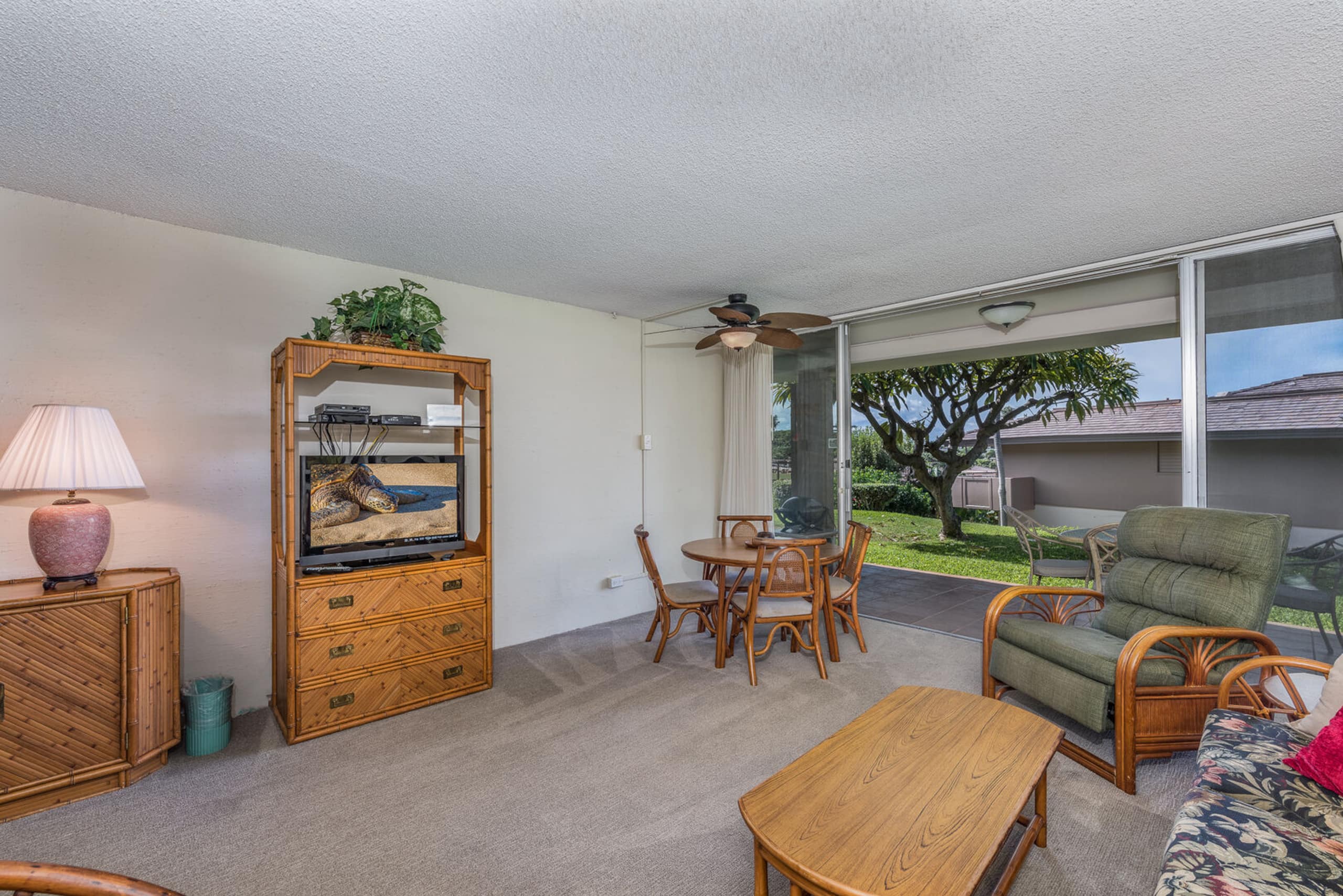 Condo in Lahaina · ★4.62 · 1 bedroom · 3 beds · 2 baths - Image 5