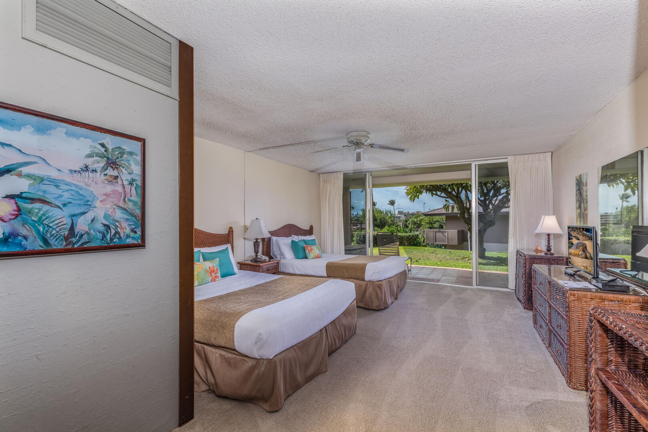 Condo in Lahaina · ★4.62 · 1 bedroom · 3 beds · 2 baths - Image 17