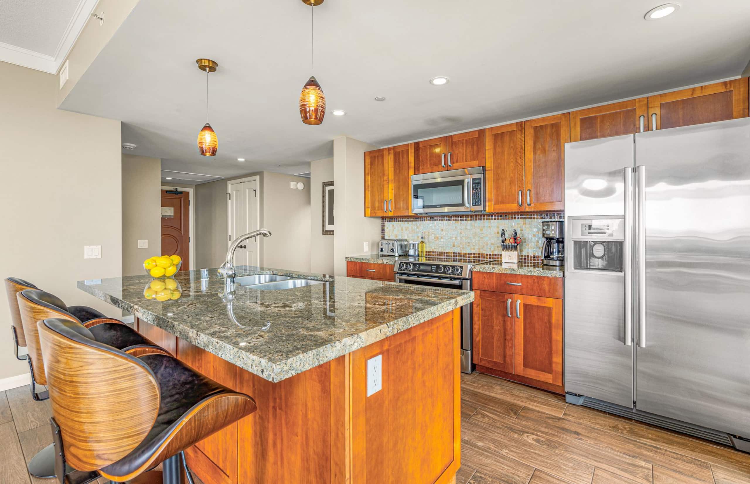 Condo in Lahaina · ★4.93 · 2 bedrooms · 3 beds · 2 baths - Image 7