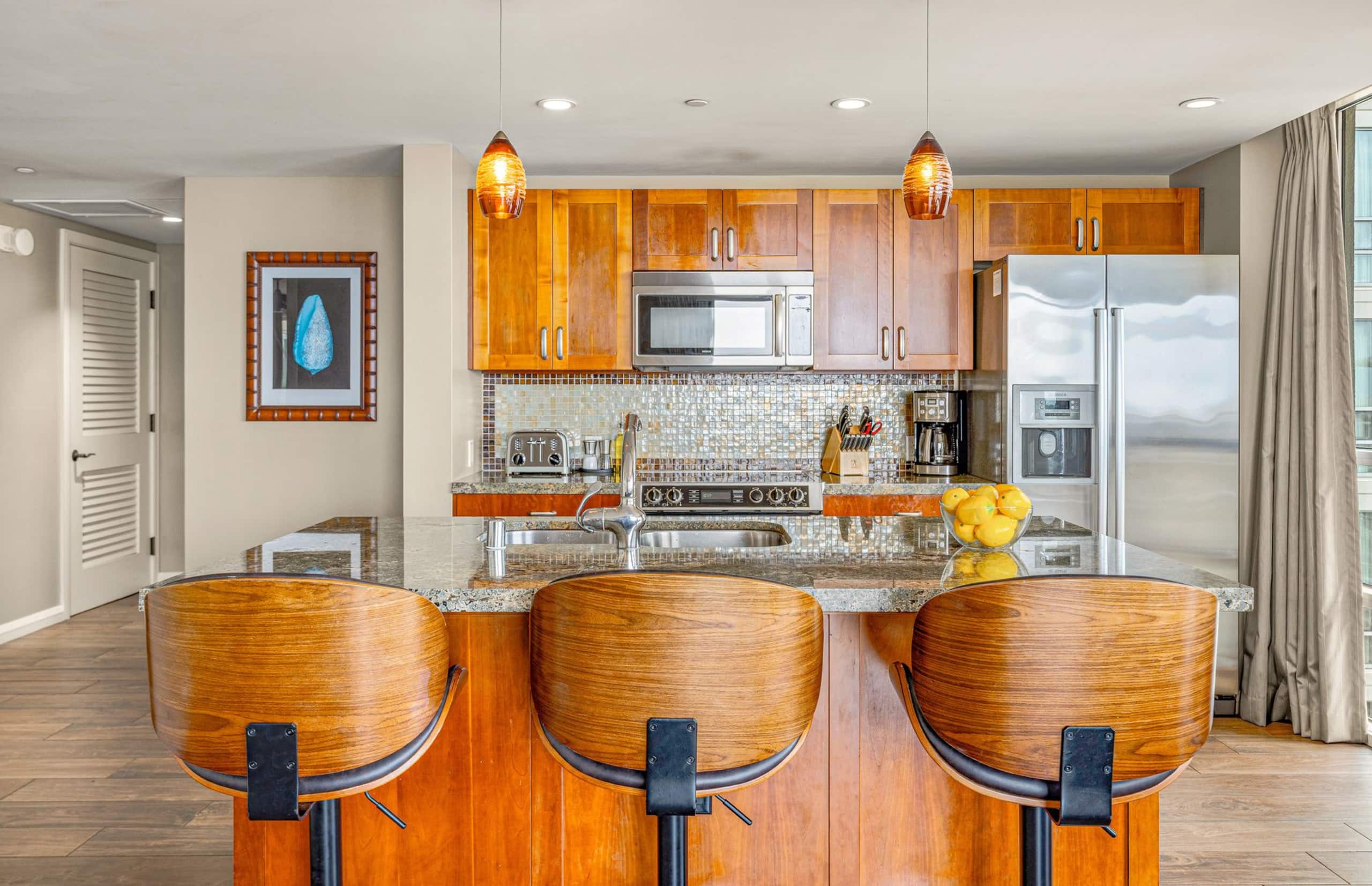 Condo in Lahaina · ★4.93 · 2 bedrooms · 3 beds · 2 baths - Image 10