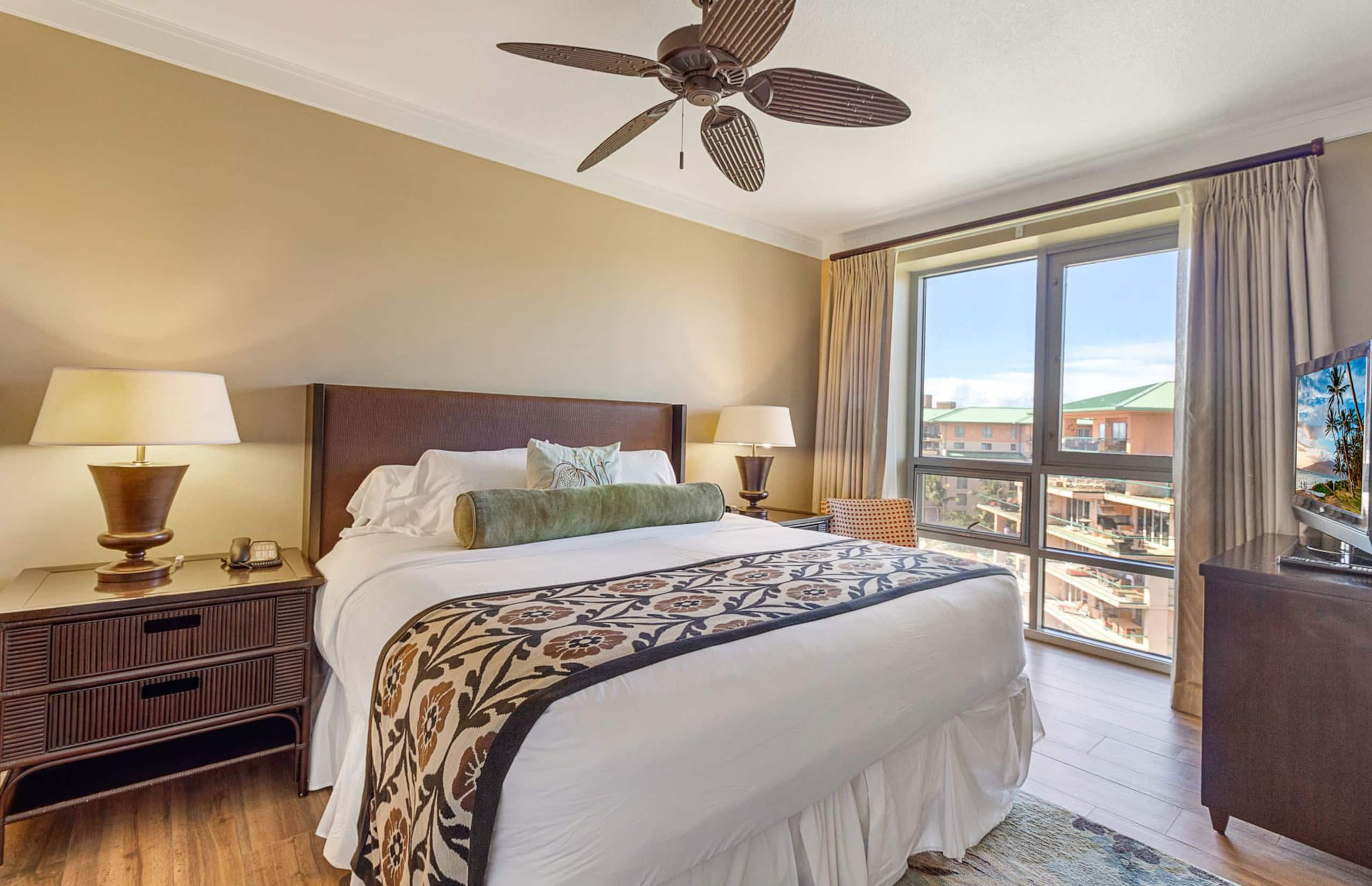 Condo in Lahaina · ★4.9 · 2 bedrooms · 3 beds · 2 baths - Image 17