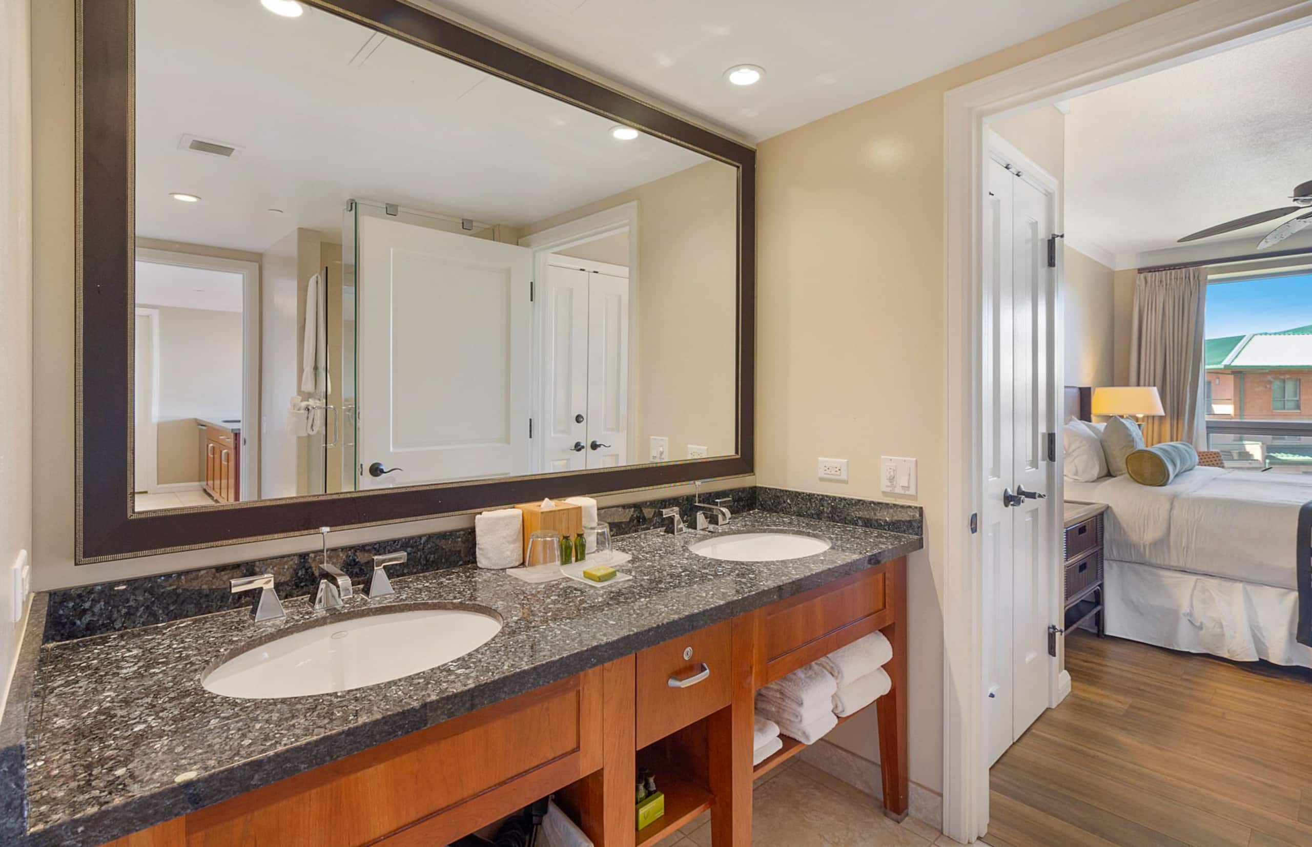 Condo in Lahaina · ★4.9 · 2 bedrooms · 3 beds · 2 baths - Image 20