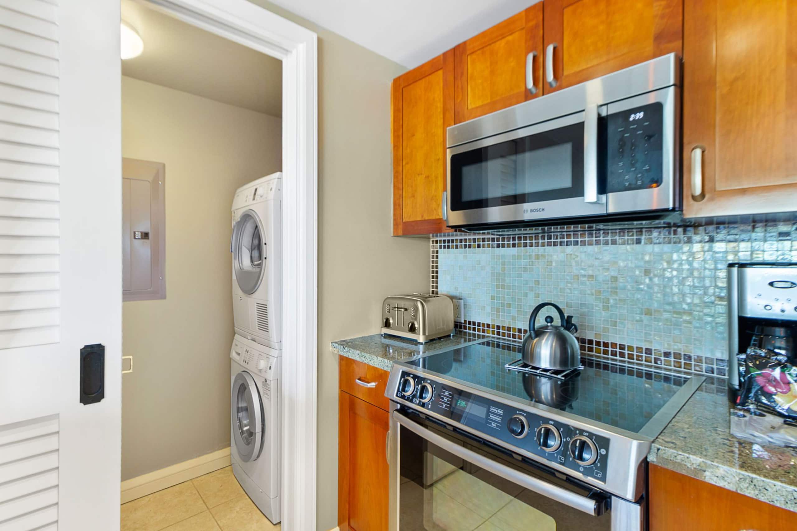 Condo in Lahaina · ★4.9 · 2 bedrooms · 3 beds · 2 baths - Image 23
