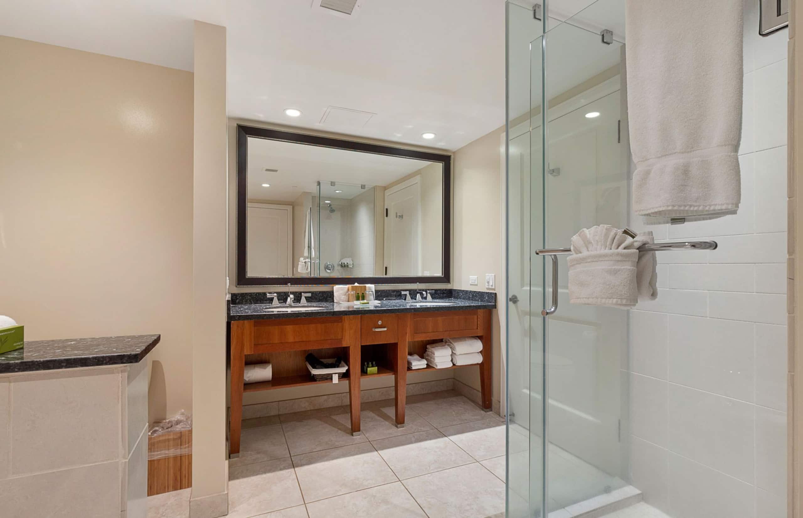 Condo in Lahaina · ★4.9 · 2 bedrooms · 3 beds · 2 baths - Image 22