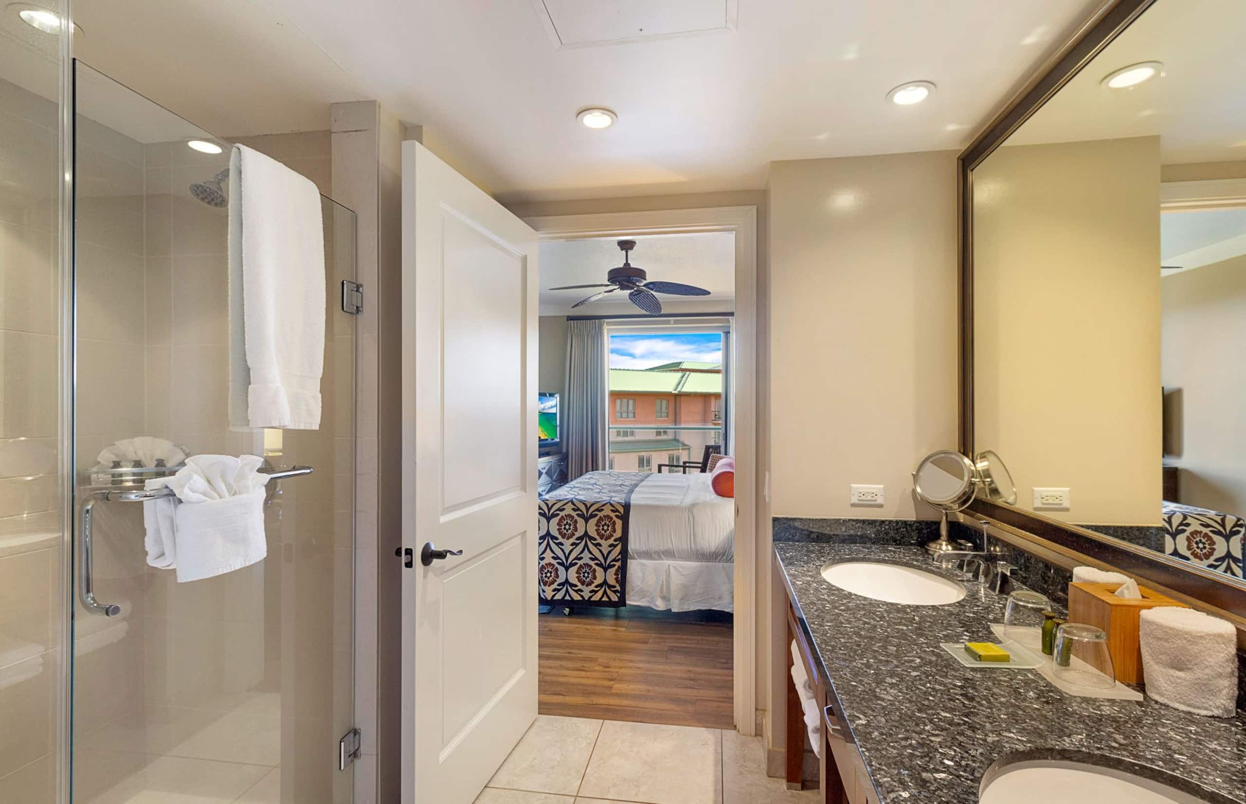 Condo in Lahaina · ★4.9 · 2 bedrooms · 3 beds · 2 baths - Image 16