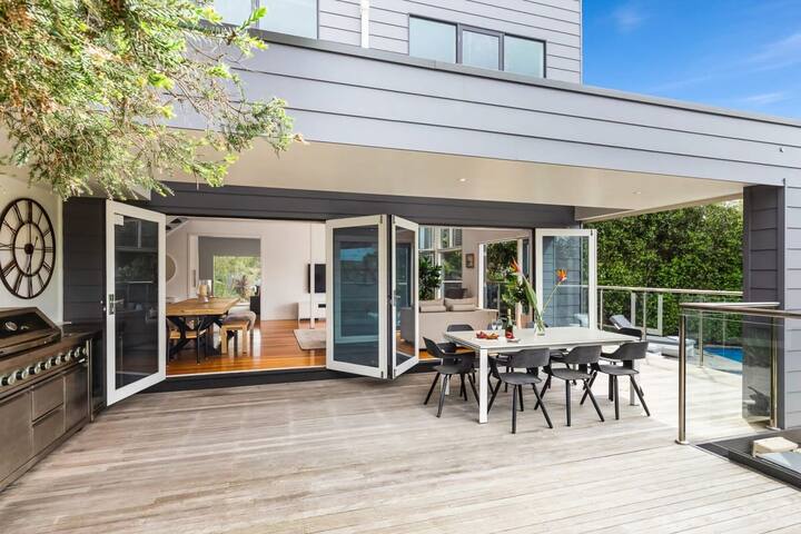 Amalfi Dream | Sorrento Luxe with Pool & Spa gallery image 3