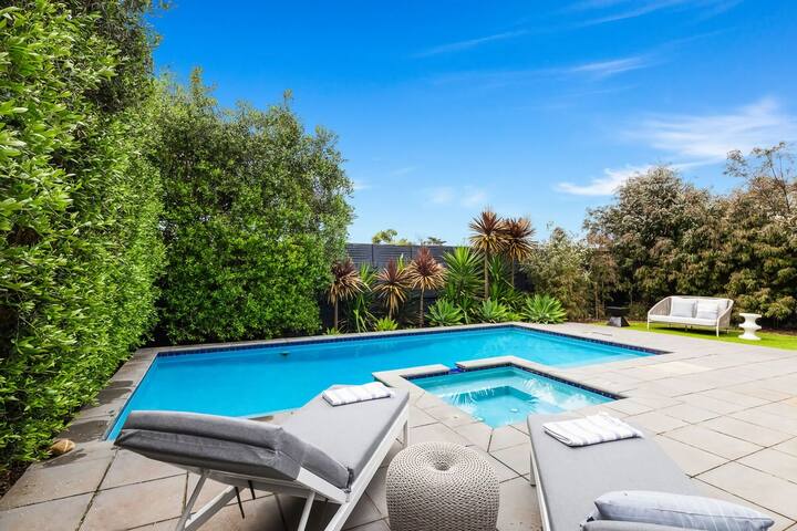 Amalfi Dream | Sorrento Luxe with Pool & Spa gallery image 2