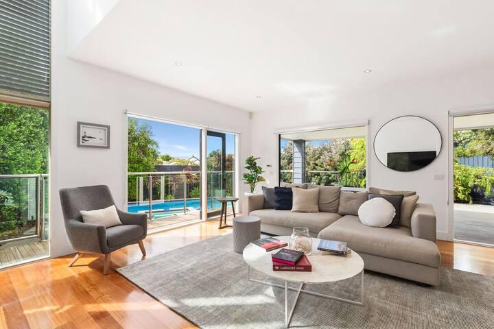 Amalfi Dream | Sorrento Luxe with Pool & Spa gallery image 5