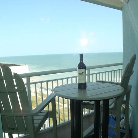Vitamin Sea Properties managed Airbnb listing 2