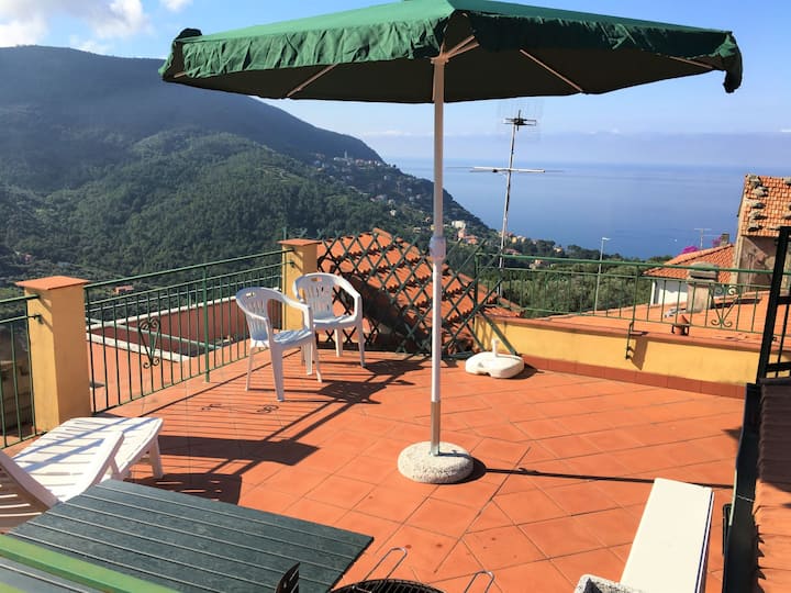 Wonderful  Villa For 5 Guests With Wifi, A/c, Tv, Terrace And Pets Allowed - Moneglia