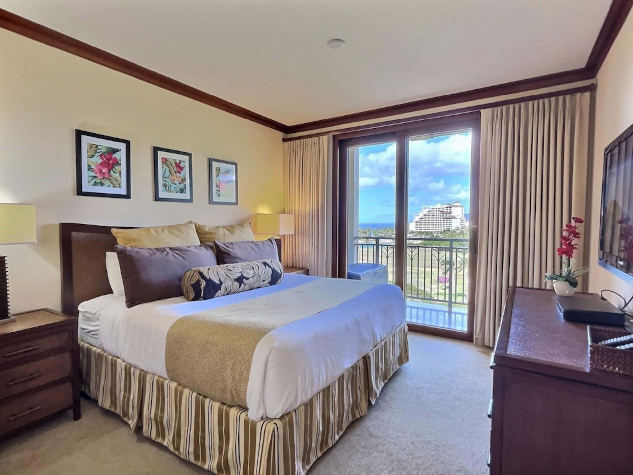 Condo in Kapolei · ★4.93 · 2 bedrooms · 4 beds · 2 private baths - Image 11