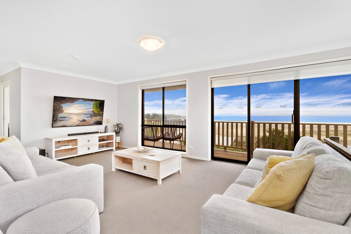 Popular Airbnb listing: Shirl's By The Sea in Gerroa