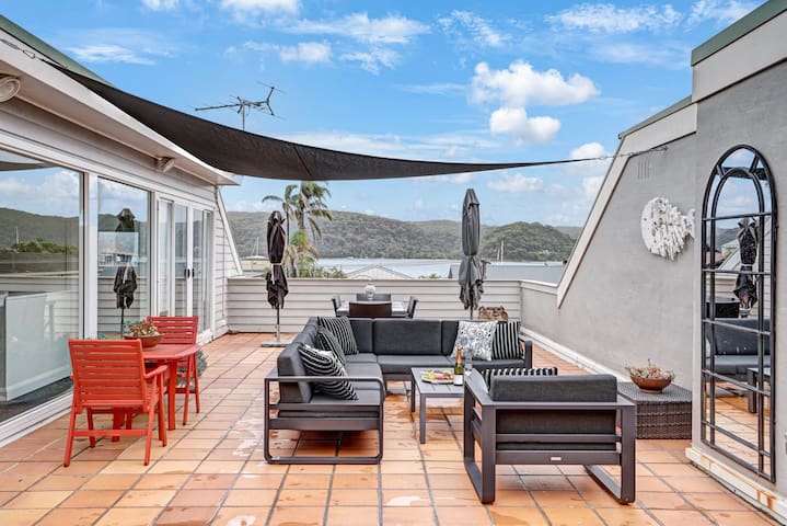 Iluka Palm Cove Penthouse